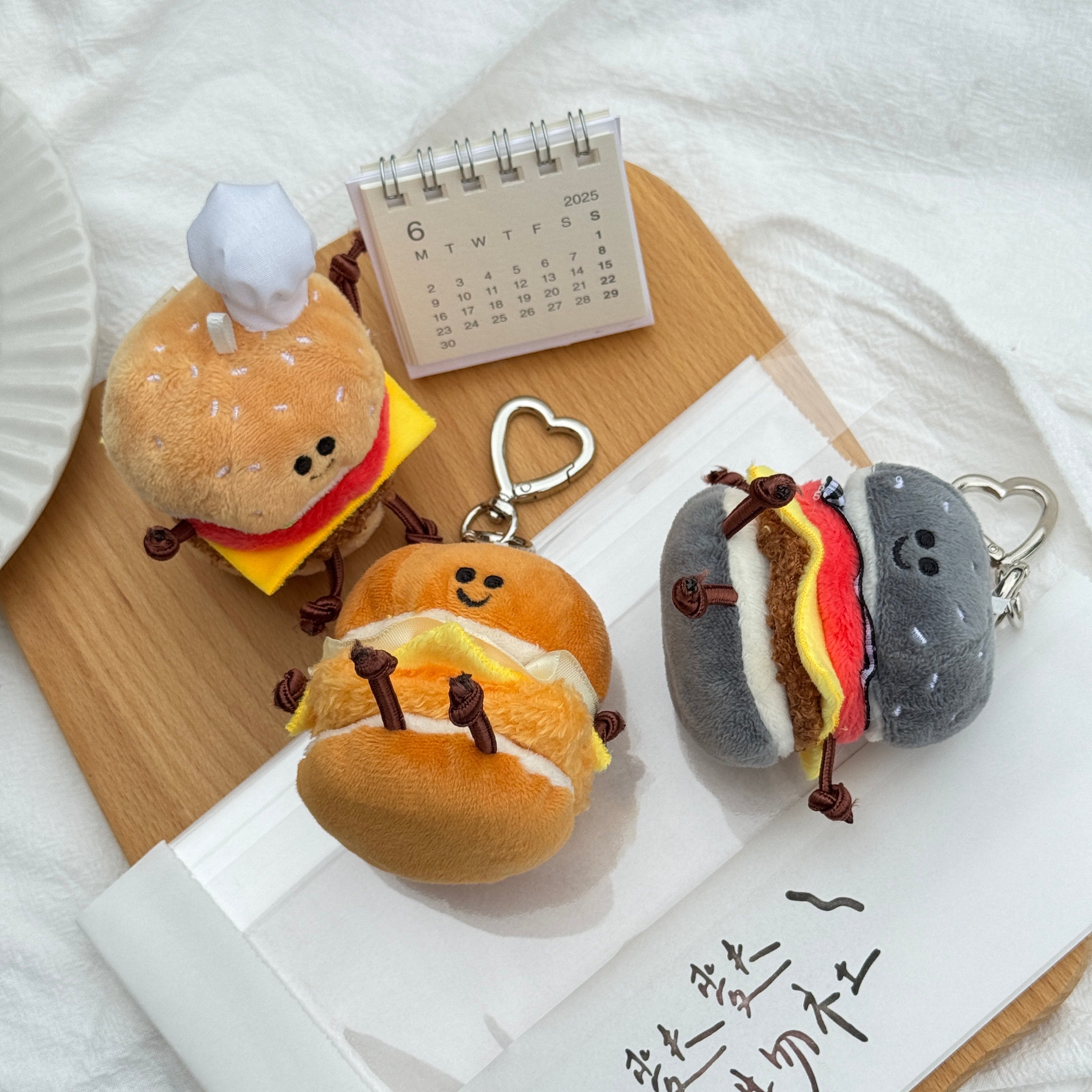 LuLuFun Studio Mini Burger Plush Keychain – Kawaii Bag Charm Toy