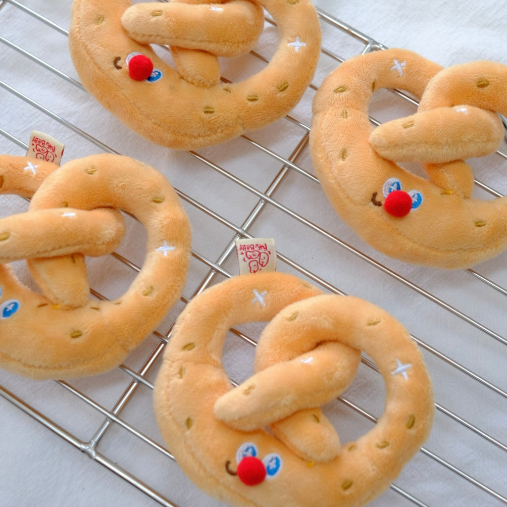 Pretzel Bag Charm - Kawaii Bread Plush Toy by LuLuFun Studio