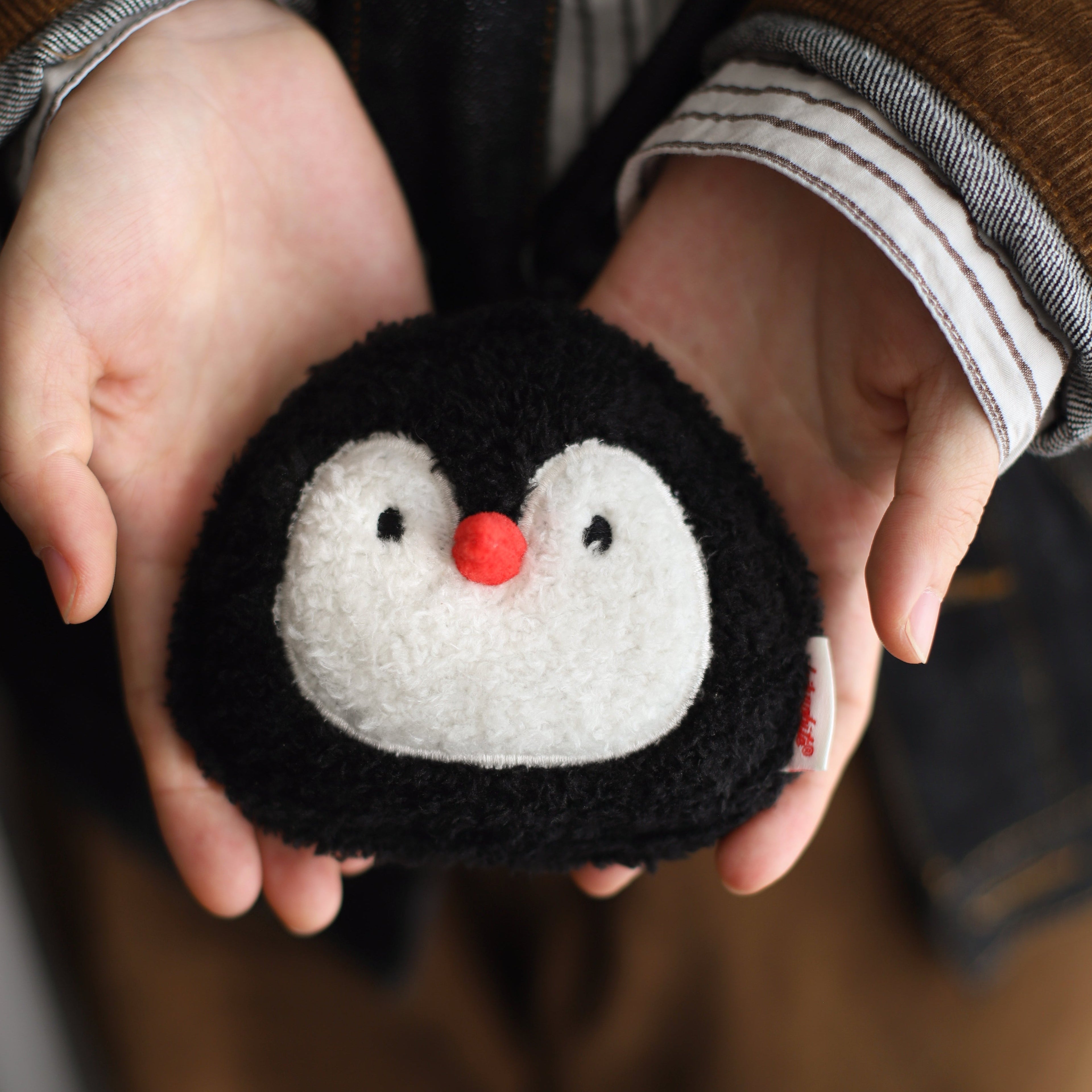 LuLuFun Studio Penguin Plush Mini Pouch – Cute Micro Crossbody Bag