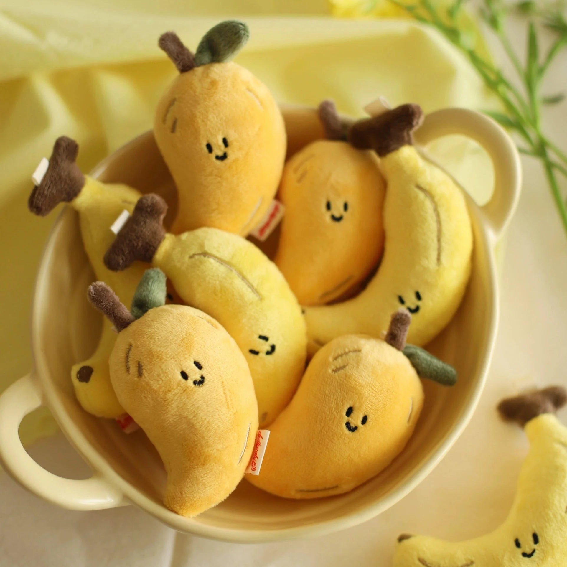 LuLuFun Studio Banana Plush Bag Charm – Soft Kawaii Food Keychain