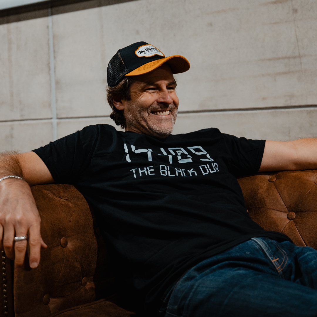Uggly and Co 144mph at 9 Isle of Man TT Racing T-Shirt – Black Dub