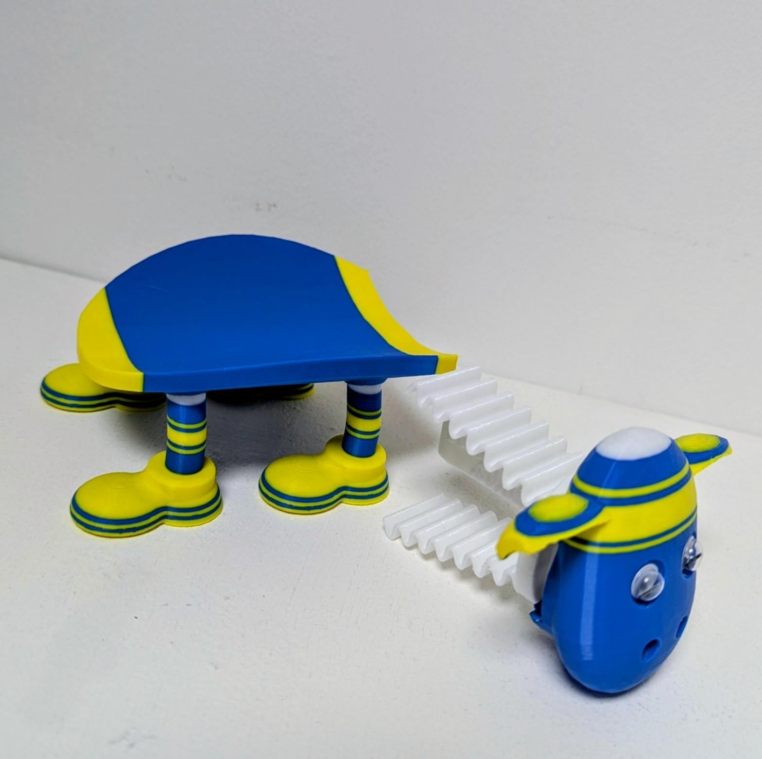 Leeds Rhinos Rugby SuperSheep Toilet Roll Holder – Blue & Amber Gift