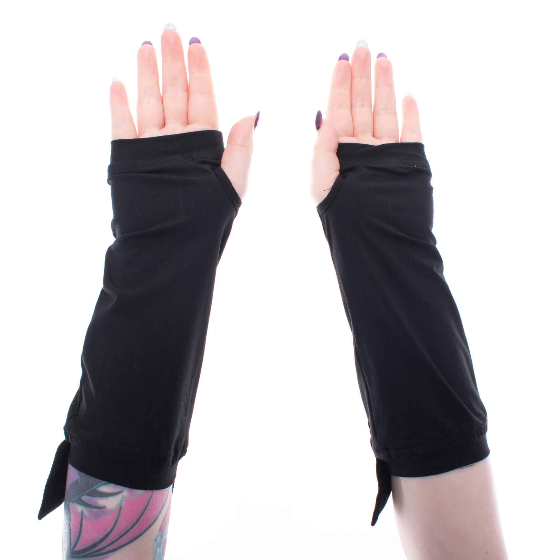Heartless Luna Arm Warmers in Black – Soft Cotton Blend Sleeve Covers