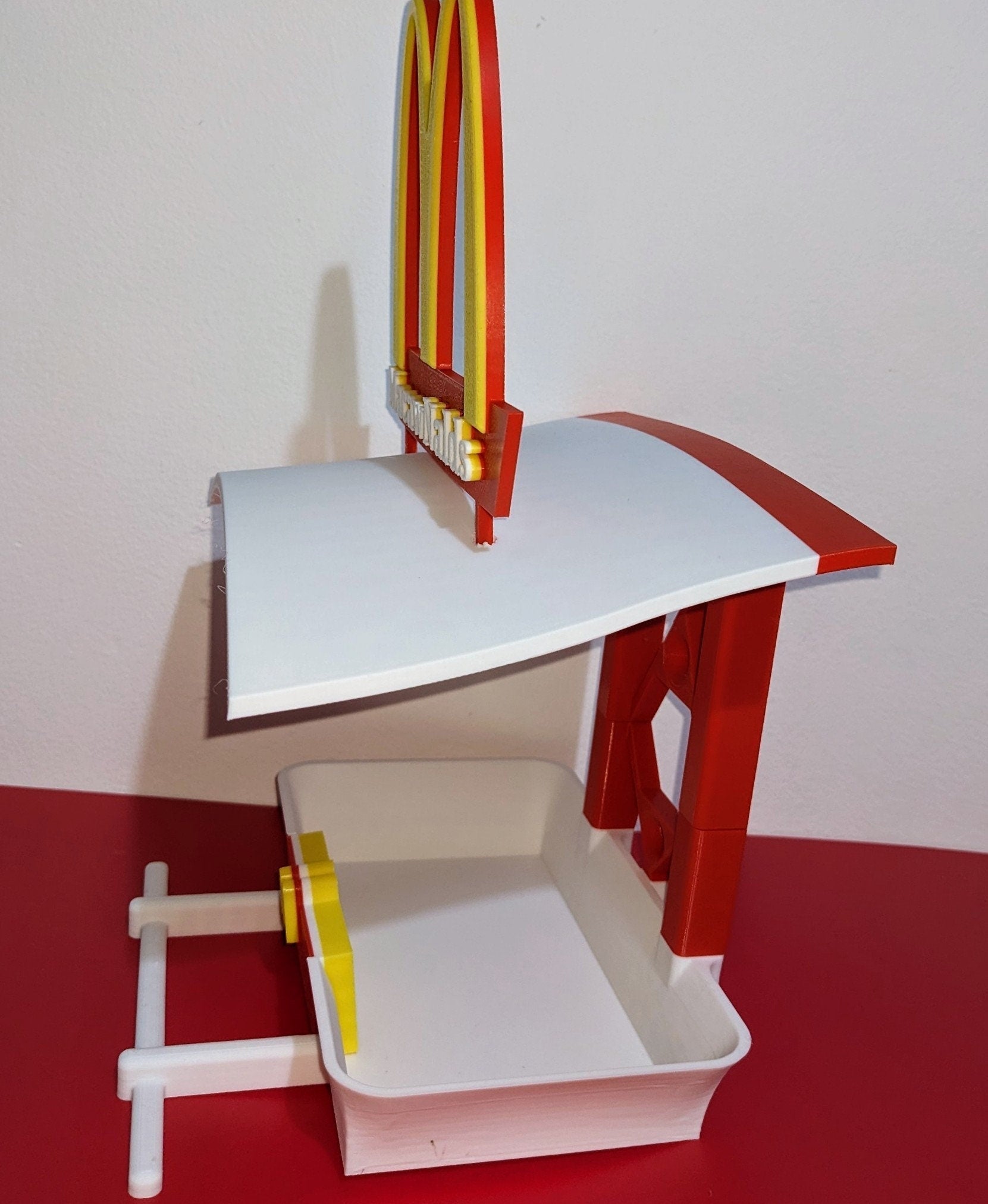 Chaddyverse MacawNalds Bird Feeding Station – Quirky Garden Decor
