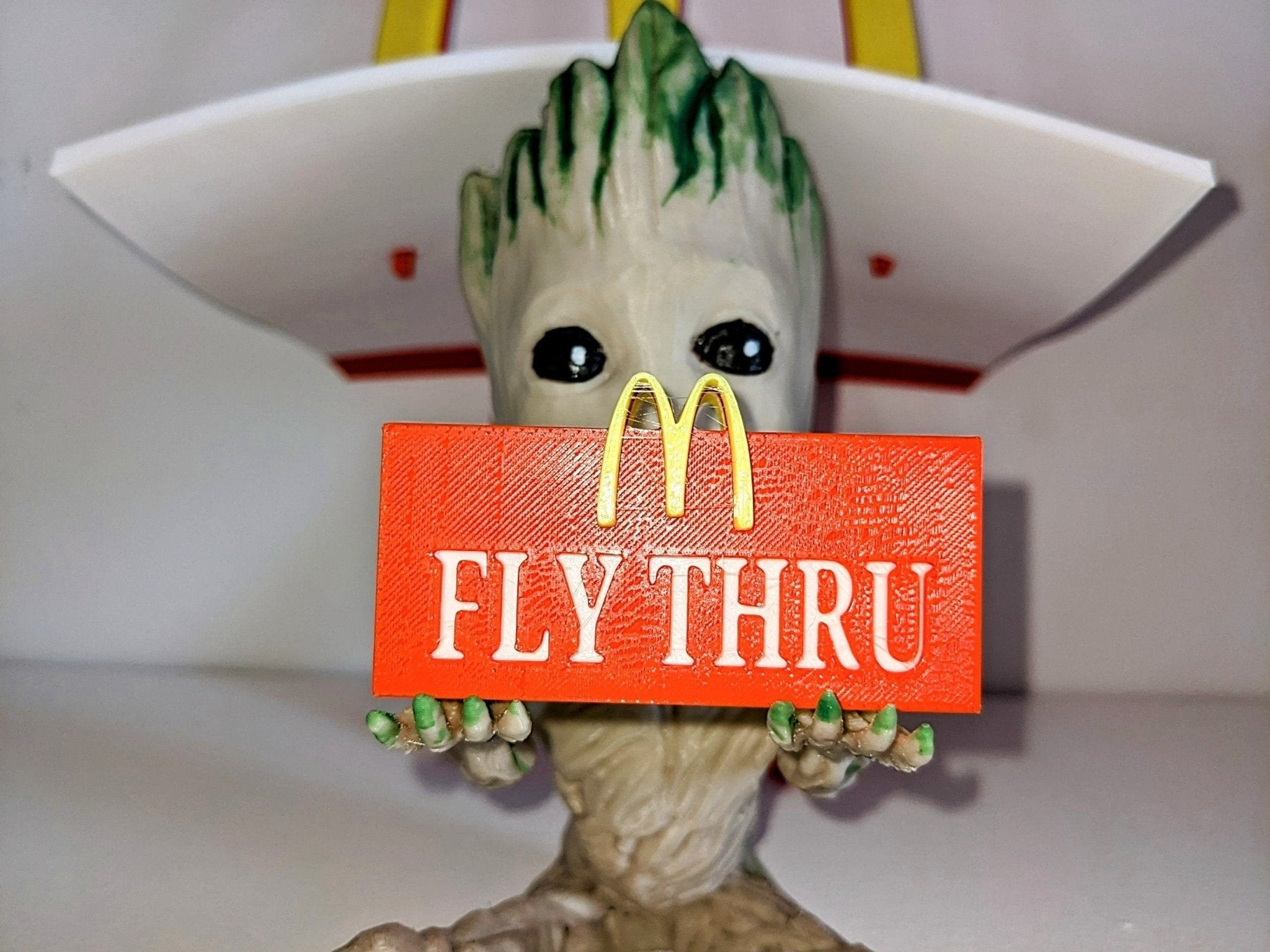 Chaddyverse MacawNalds Bird Feeding Station – Quirky Garden Decor