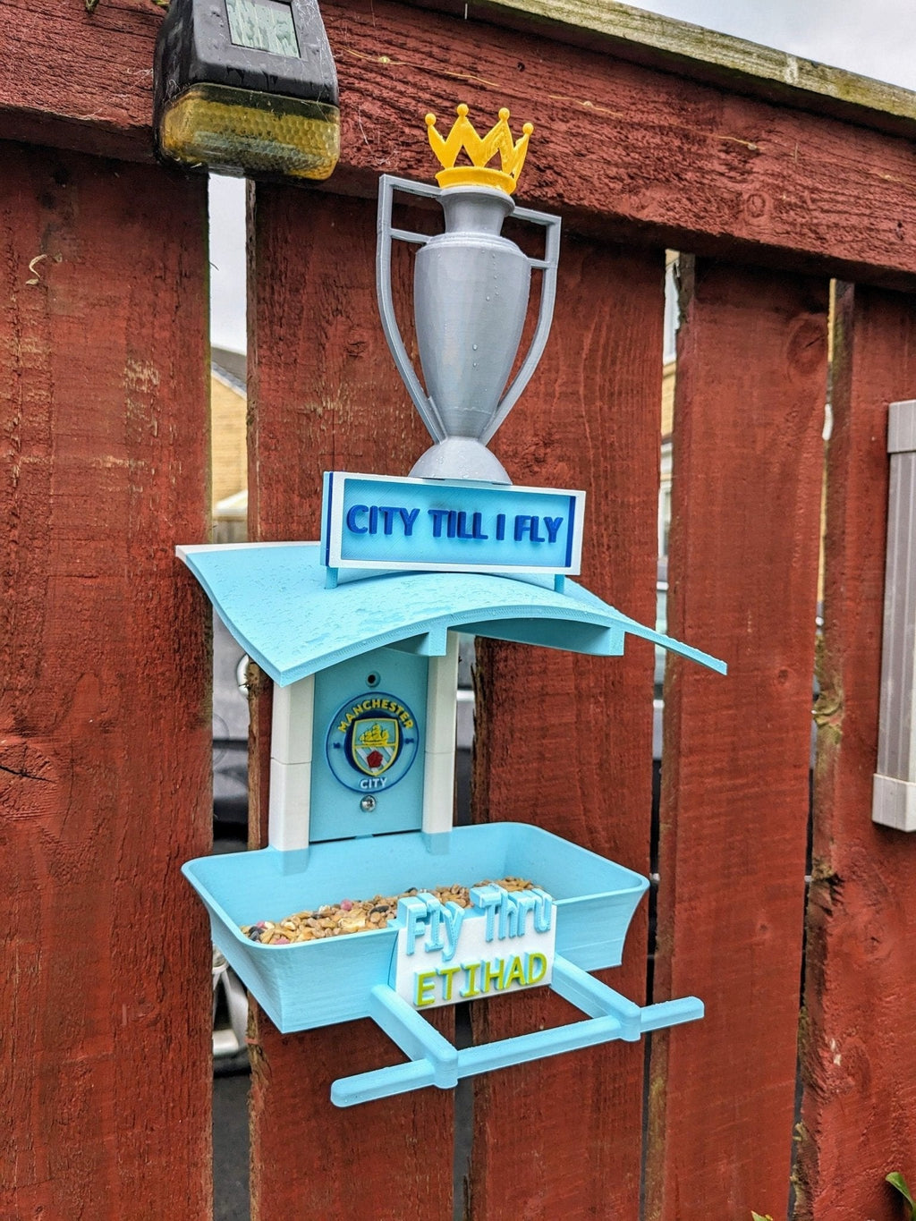 Manchester City Bird Feeder - Etihad Fly Thru Garden Seed Station