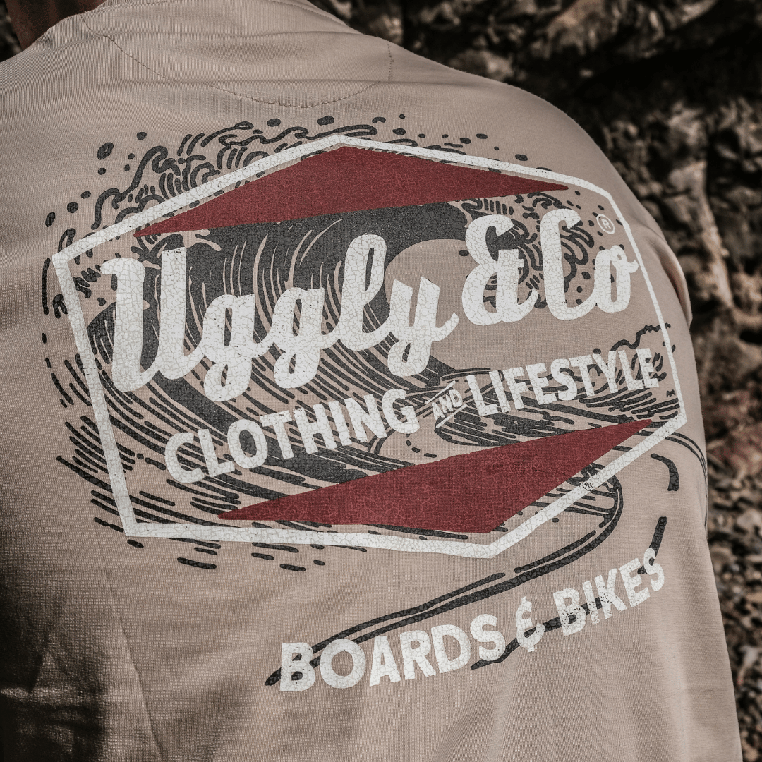 Uggly and Co Beige Surf Diamond Graphic Tee – Heavyweight Cotton T-Shirt