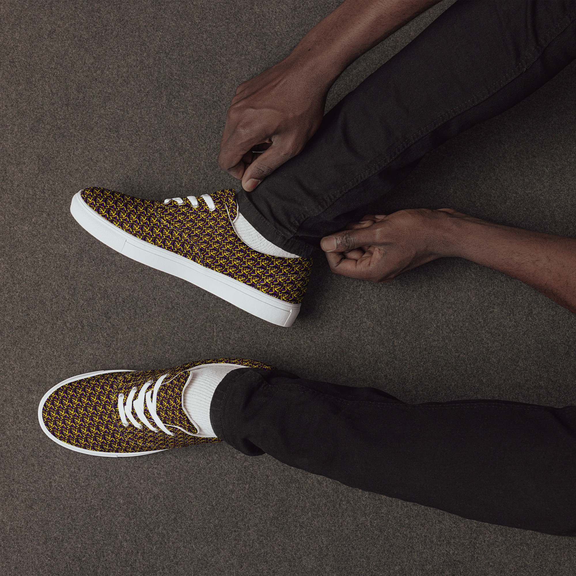 Direct Men’s lace-up canvas shoes