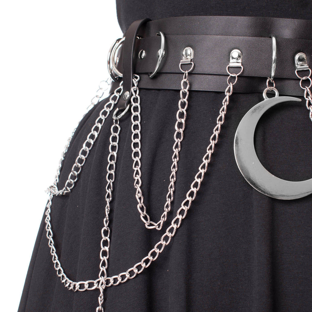 Heartless Moondusk Belt – Black Gothic Faux Leather Moon Chain Belt