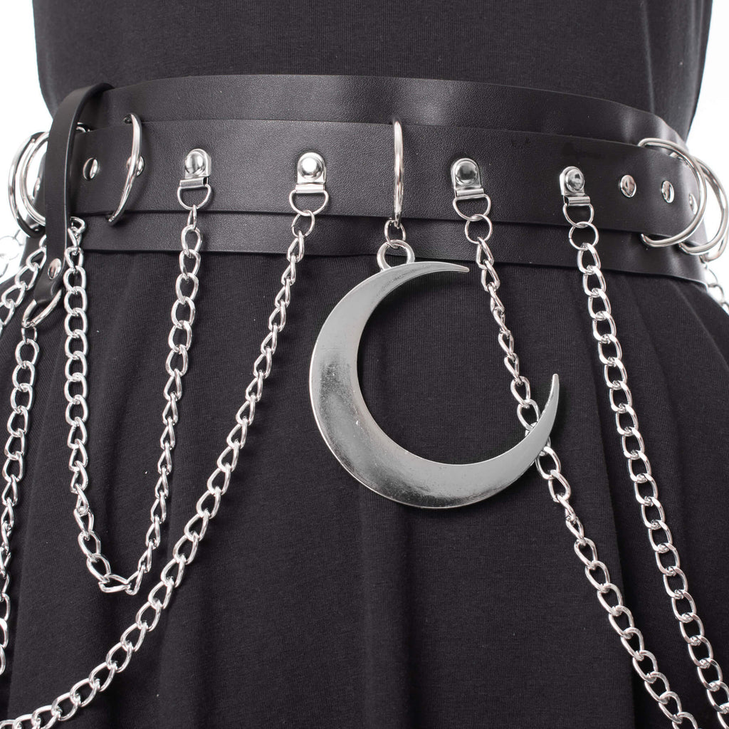 Heartless Moondusk Belt – Black Gothic Faux Leather Moon Chain Belt