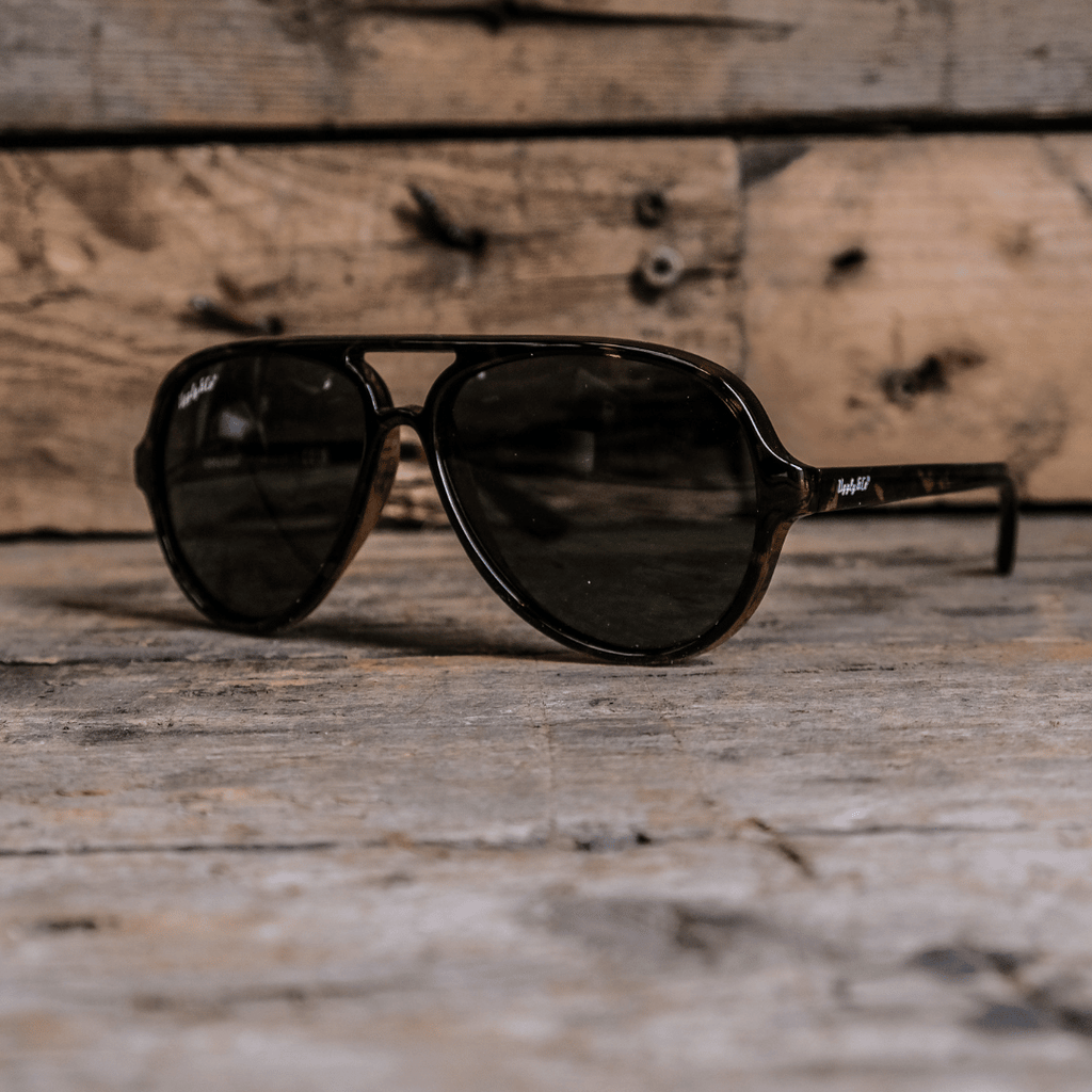 Uggly & Co Tortoise Pilot Sunglasses – Floating UV400 Polarized Shades