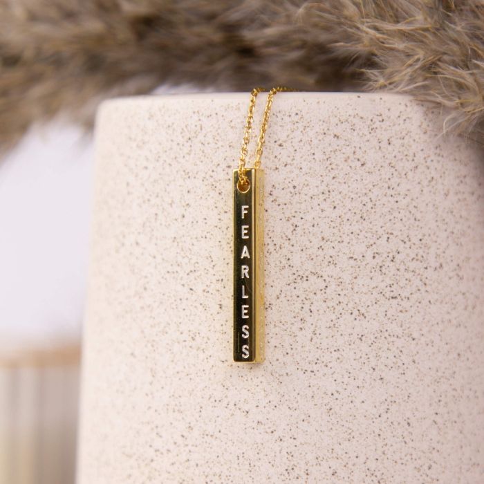 Gecko Jewellery Sterling Silver Engravable Vertical Bar Necklace