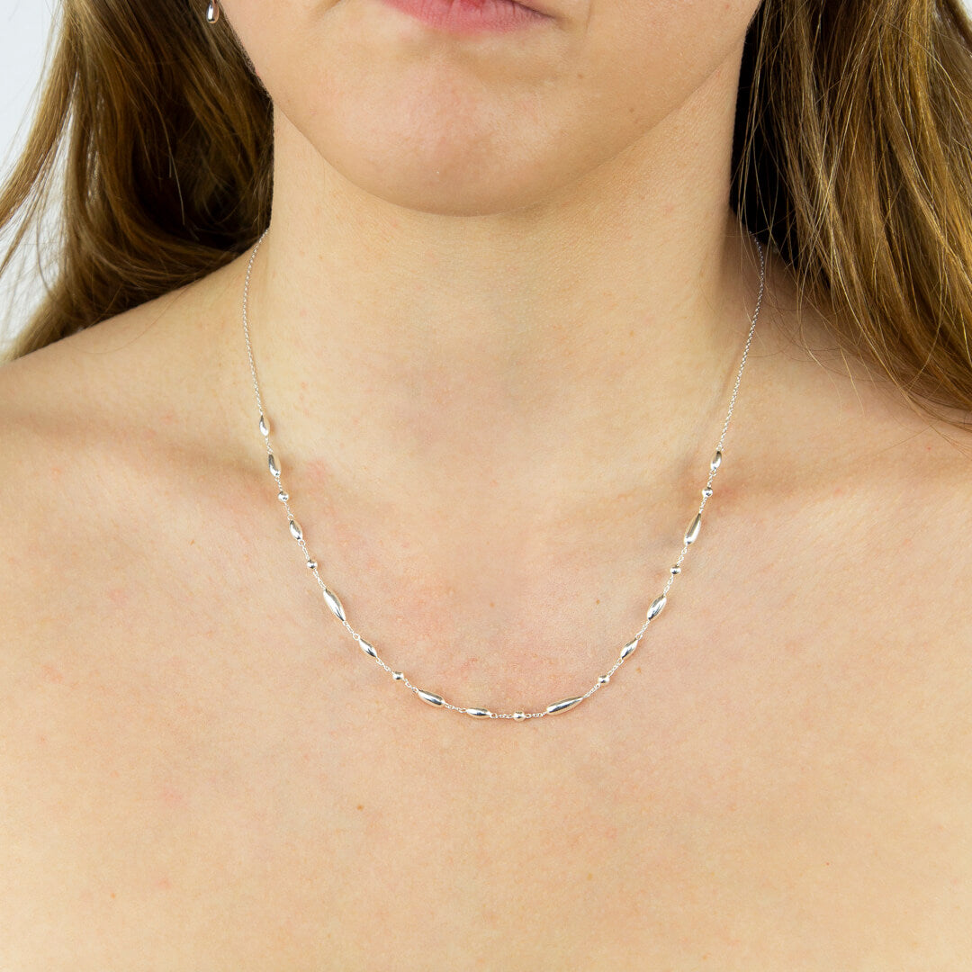 Gecko Jewellery Flower Bud Station Necklace – Sterling Silver 46cm