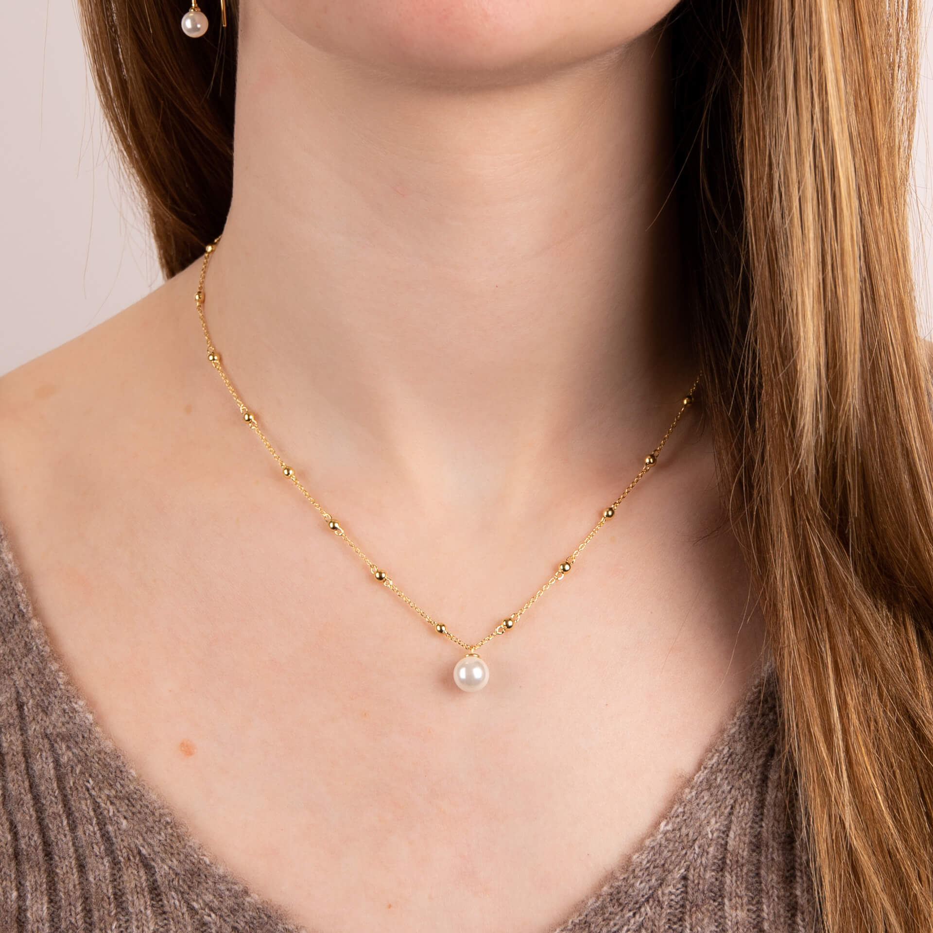 Gecko Jewellery Shell Pearl Station Necklace in Plated Sterling Silver
