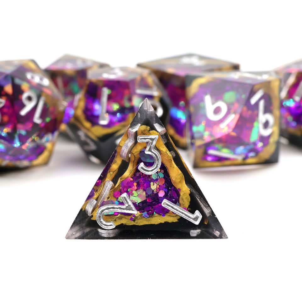 Regal Relic | Sharp Edge Dice | Resin | 7 Piece Set