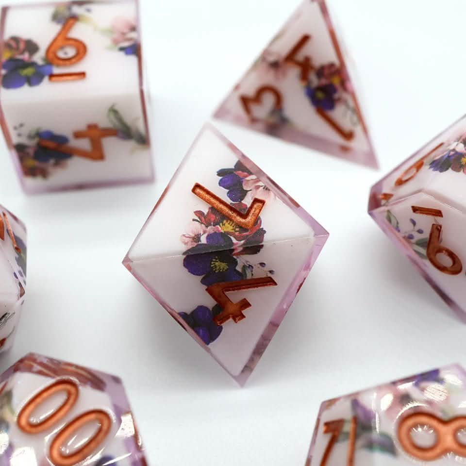 Natures Remedy | Sharp Edge Dice | Resin | 7 Piece Set
