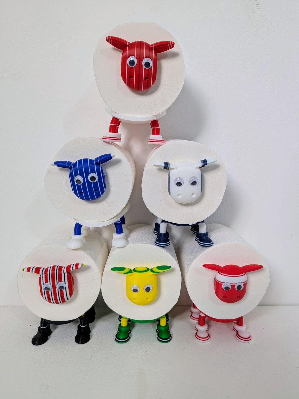 Nottingham Forest Sheep Toilet Roll Holder - 2025/26 Pinstripe Edition