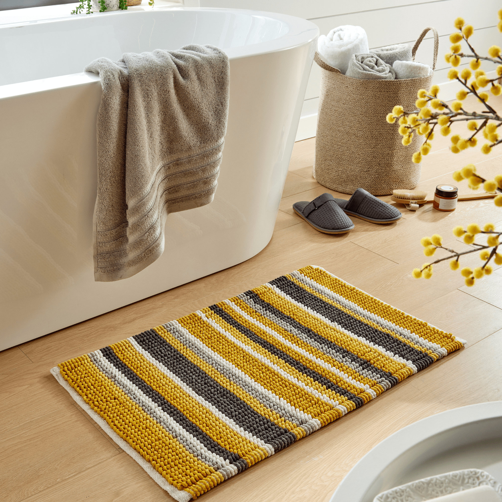 OLIVIA ROCCO Padstow Stripe Bathmat – Non-Slip Absorbent Rug, 50 x 80 cm