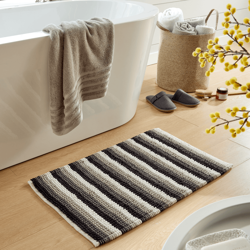 OLIVIA ROCCO Padstow Stripe Bathmat – Non-Slip Absorbent Rug, 50 x 80 cm