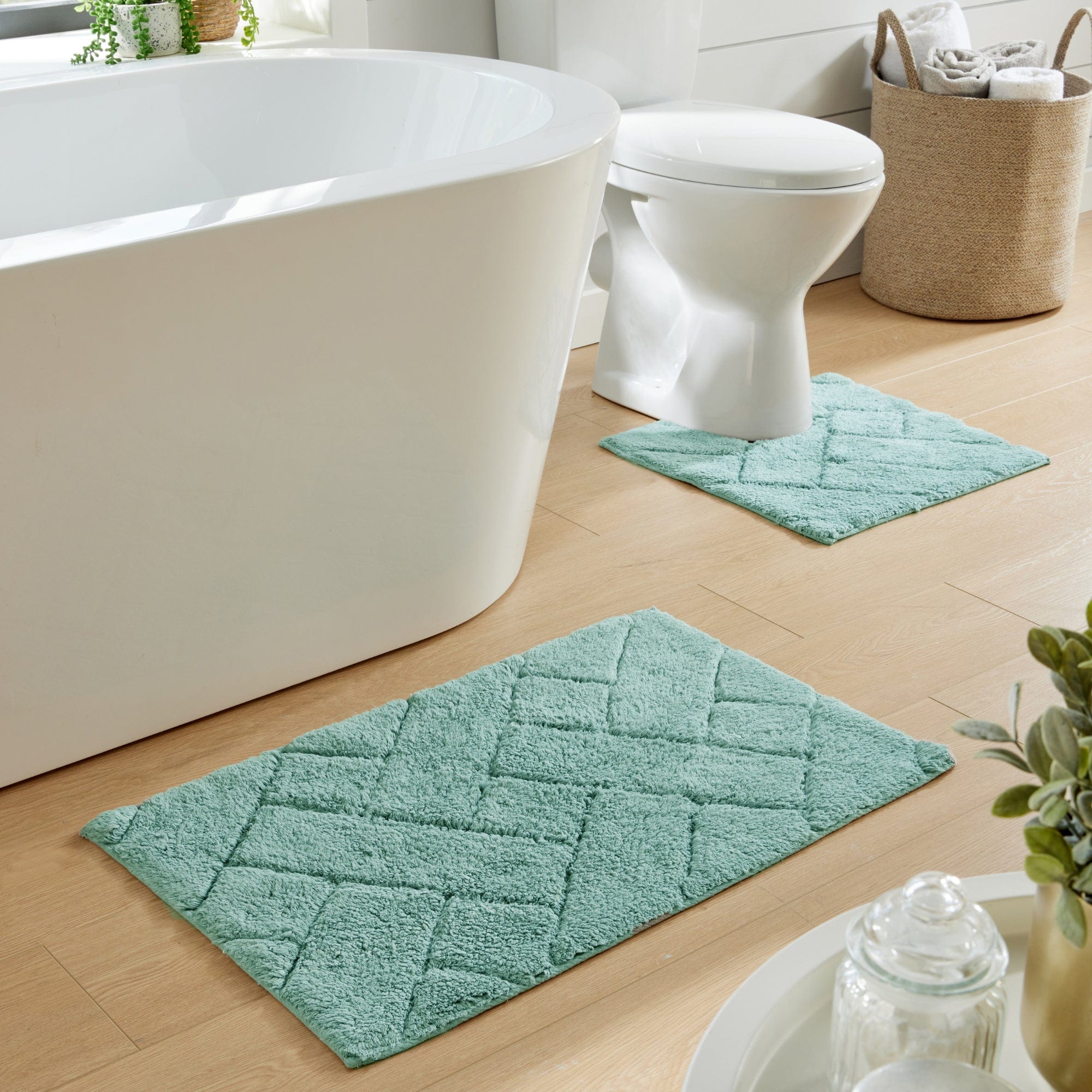 OLIVIA ROCCO Bali Bath Mat and Pedestal Set – 100% Cotton Absorbent Mats