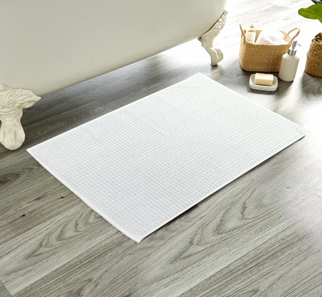 OLIVIA ROCCO Luxe Cotton Bath Mat – Handmade Absorbent Bathroom Rug