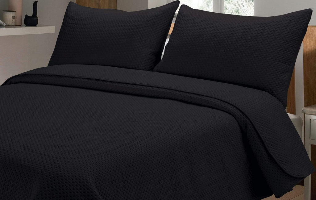 OLIVIA ROCCO Capri Luxury Embossed Bedspread Set with Quilted Throw