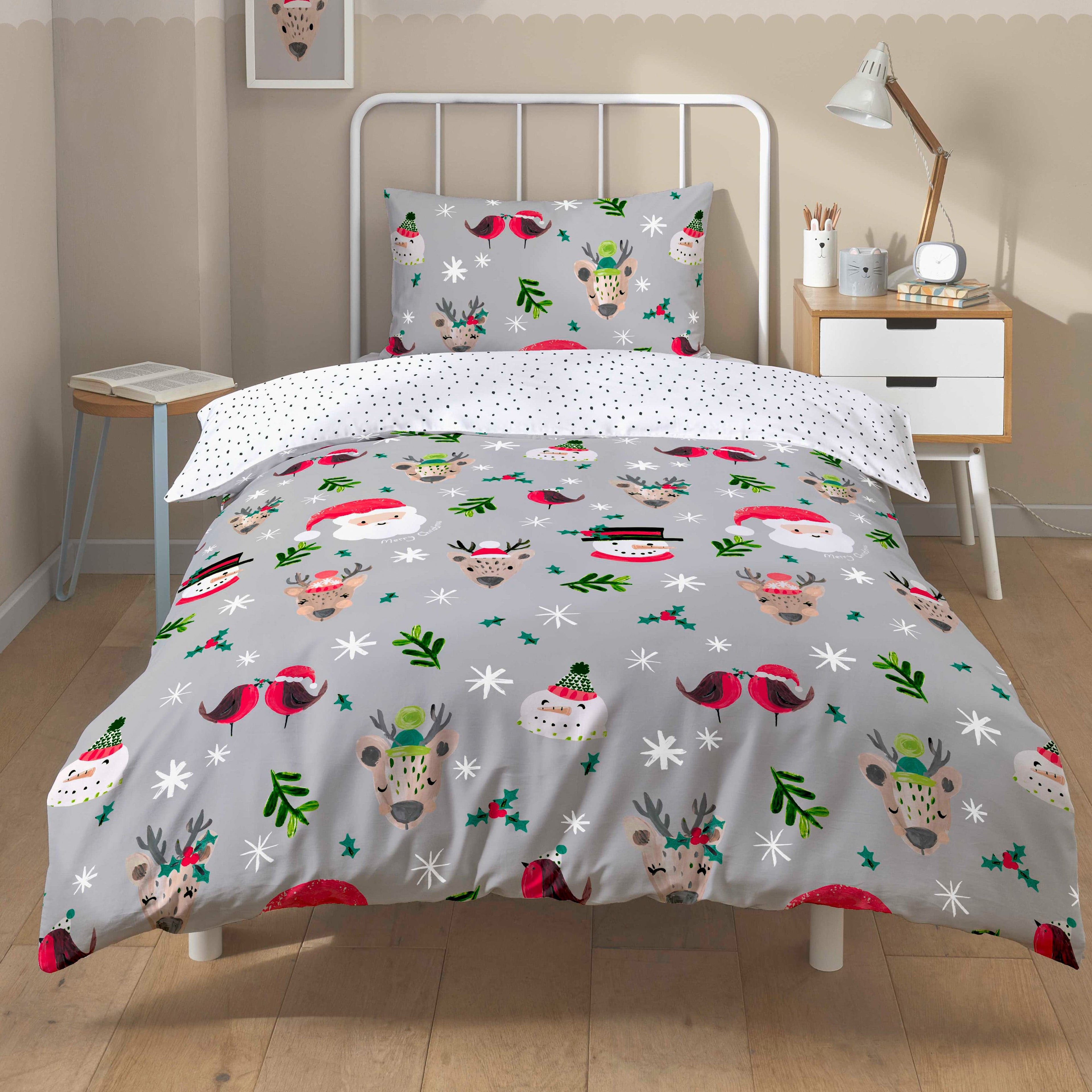 OLIVIA ROCCO Santa Christmas Duvet Cover Set – Reversible Winter Bedding