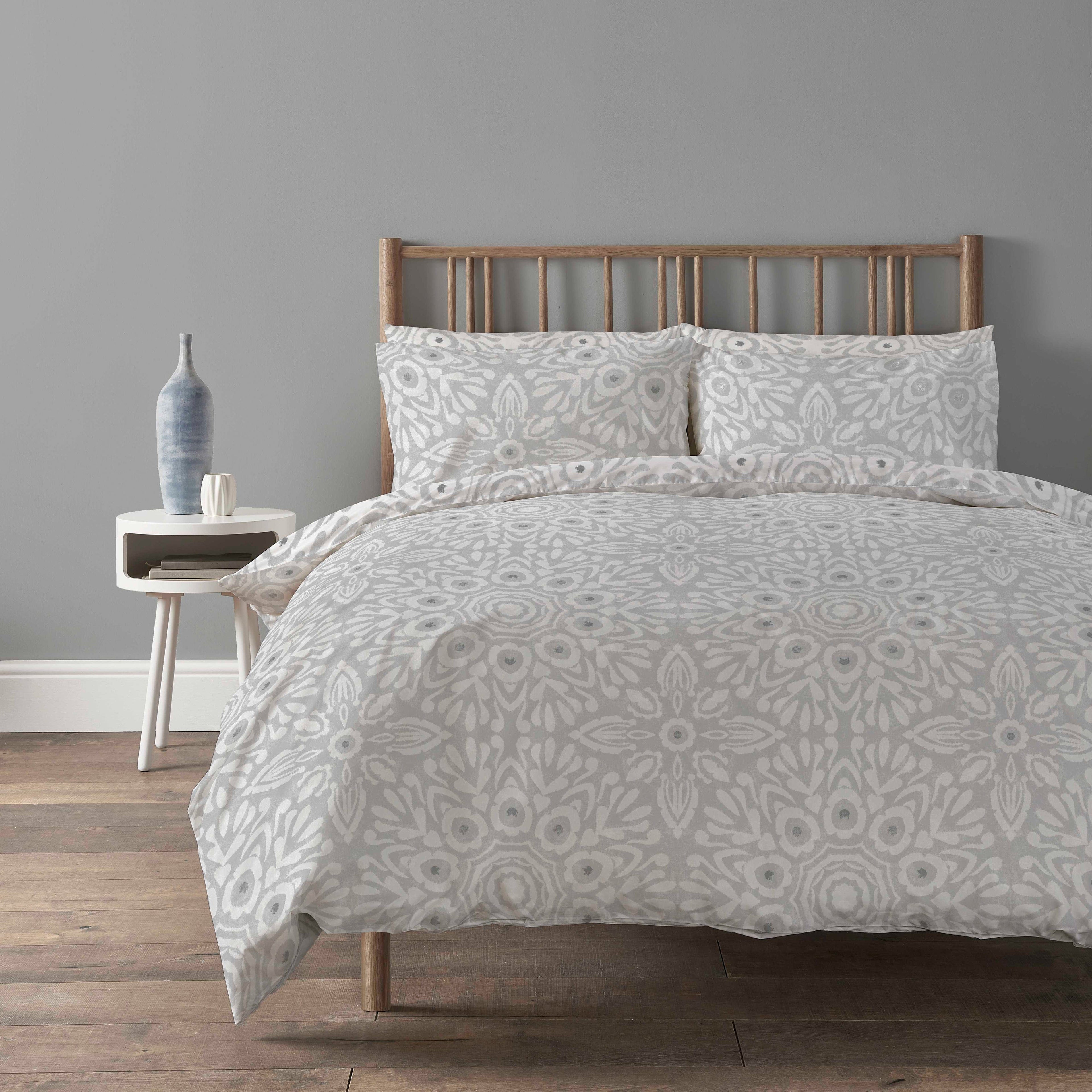OLIVIA ROCCO Alhambra Duvet Cover Set | Geometric Cotton Blend Bedding