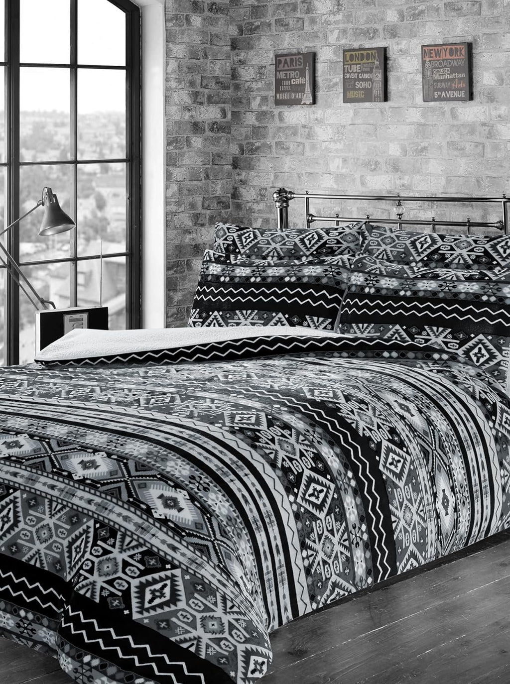OLIVIA ROCCO Aztec Teddy Fleece Duvet Set – Reversible Sherpa Bedding
