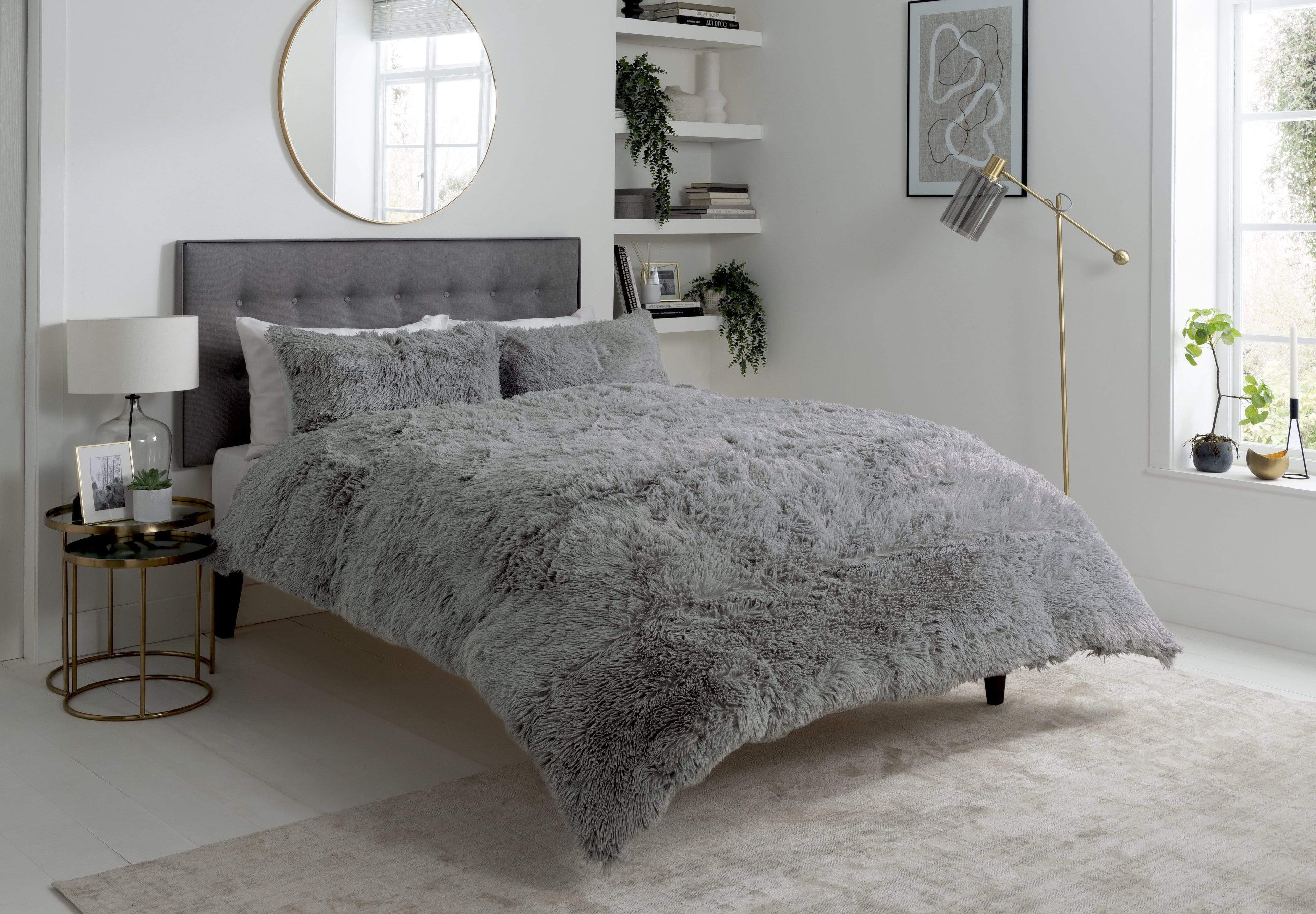 OLIVIA ROCCO Faux Fur Duvet Set – Extra Soft Long Pile Winter Bedding