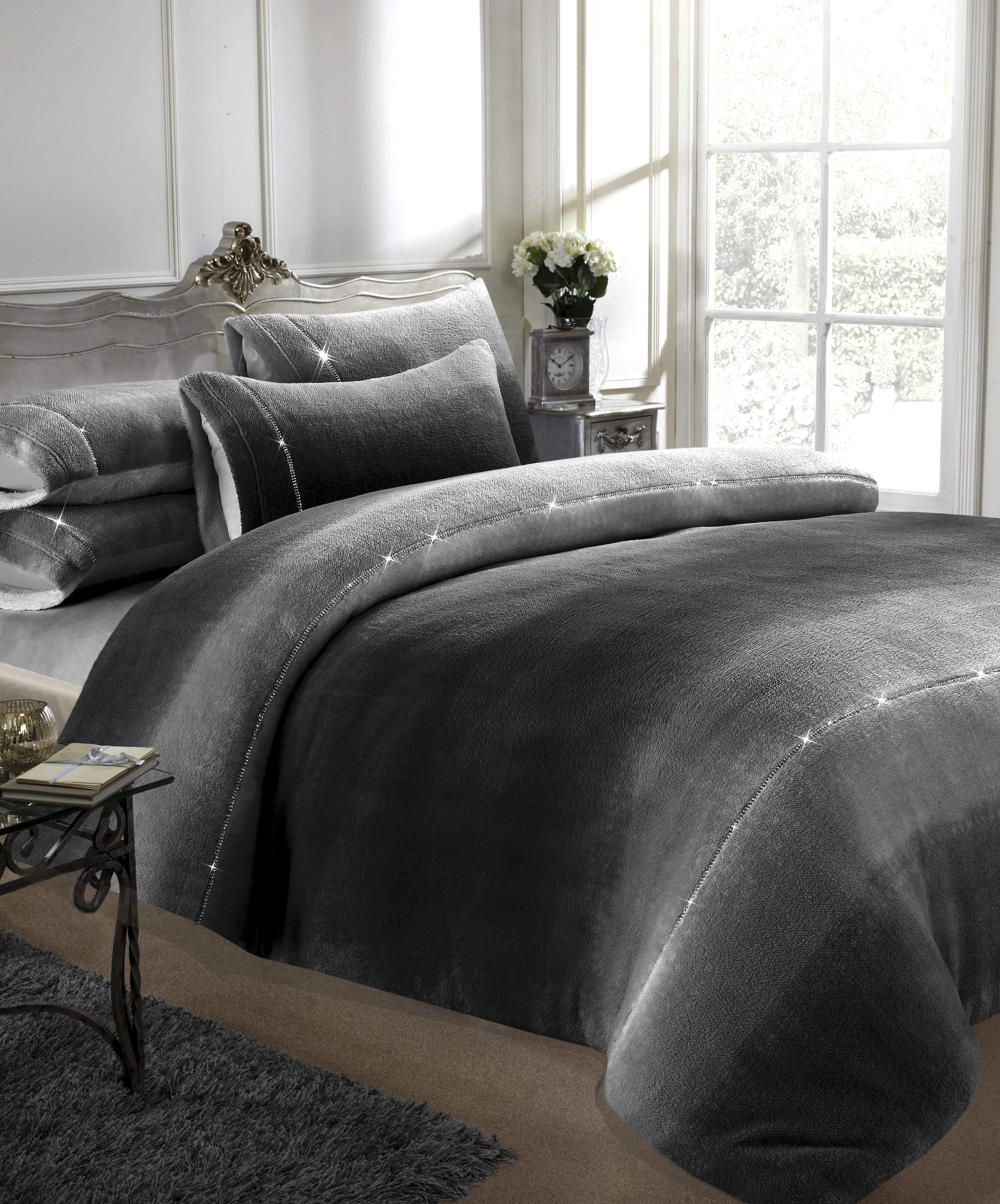 OLIVIA ROCCO Ombre Teddy Fleece Duvet Set – Luxury Diamante Bedding