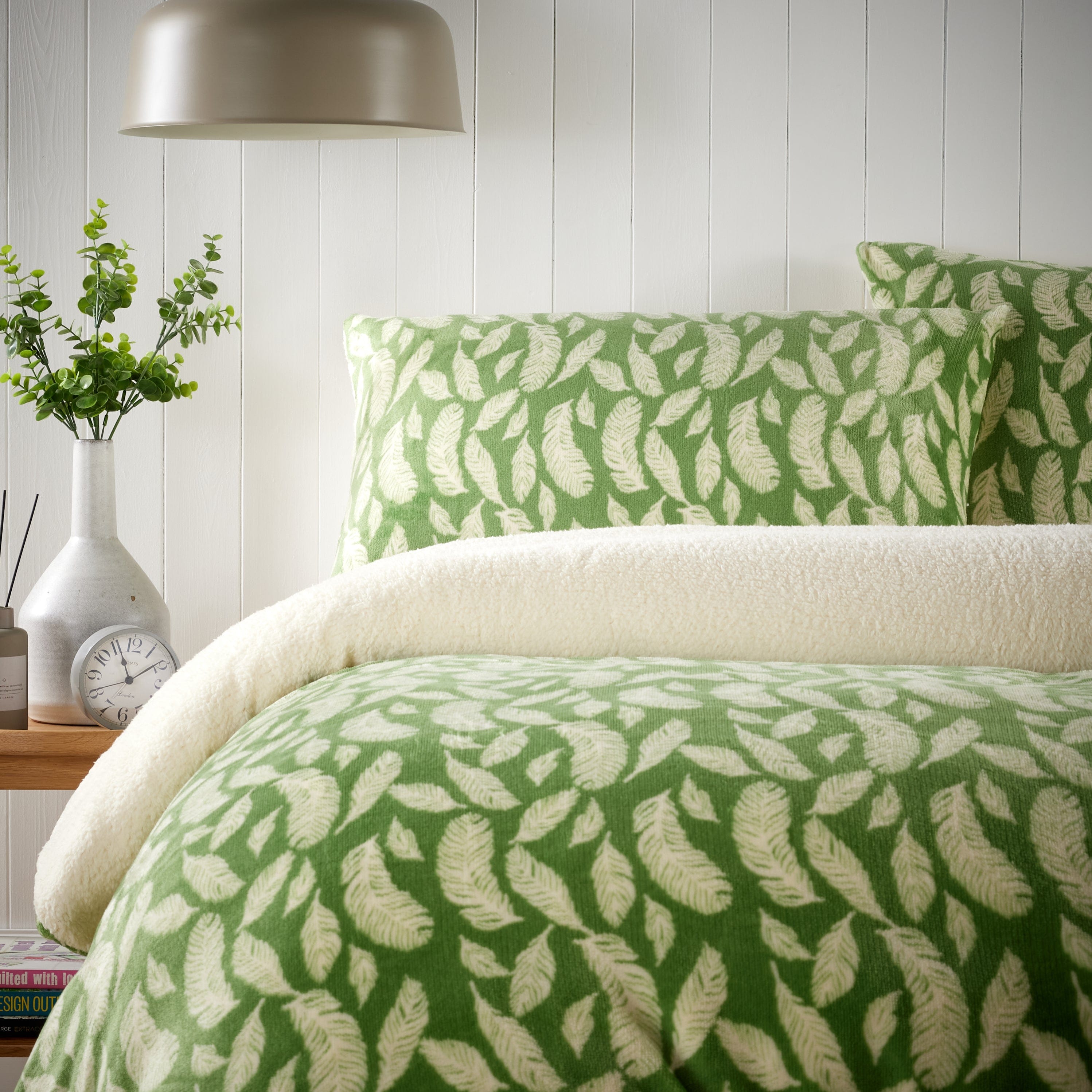 OLIVIA ROCCO Floral Teddy Duvet Set – Reversible Sherpa Fleece Bedding