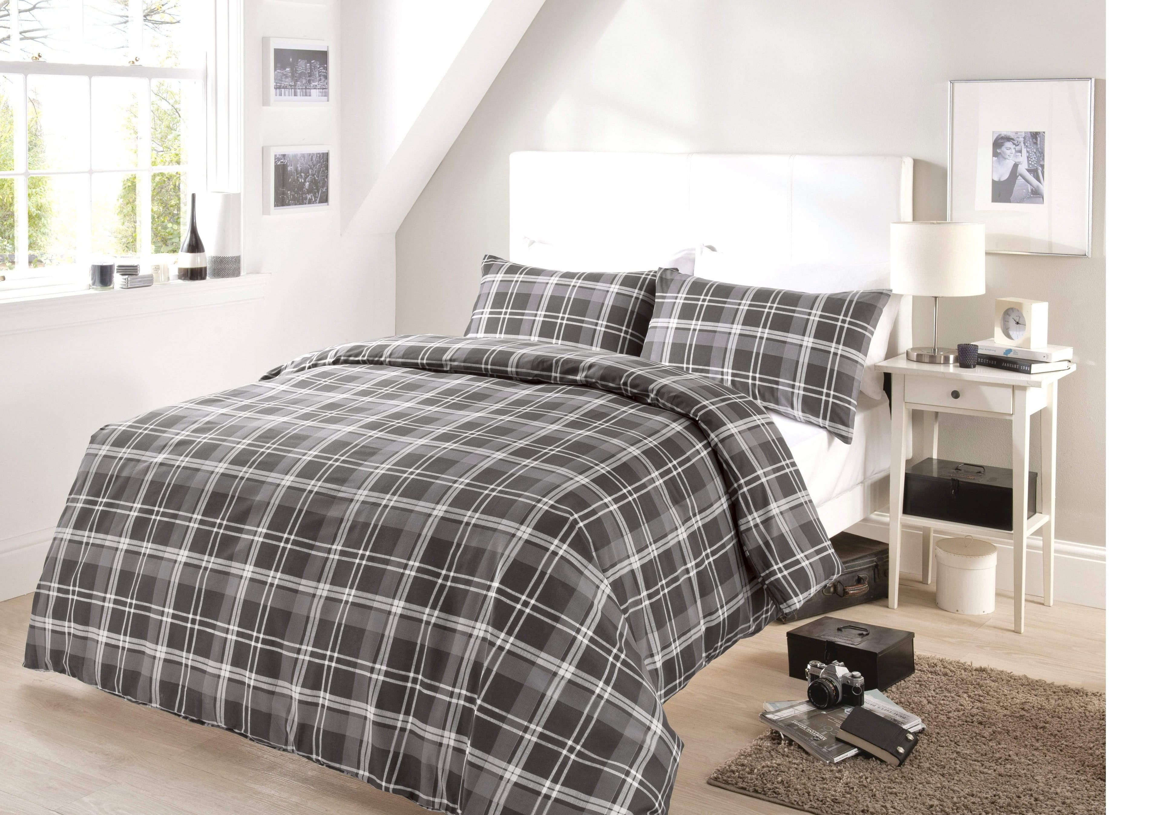 OLIVIA ROCCO Check Pattern Duvet Set – Cotton Rich Soft Bedding with Cases
