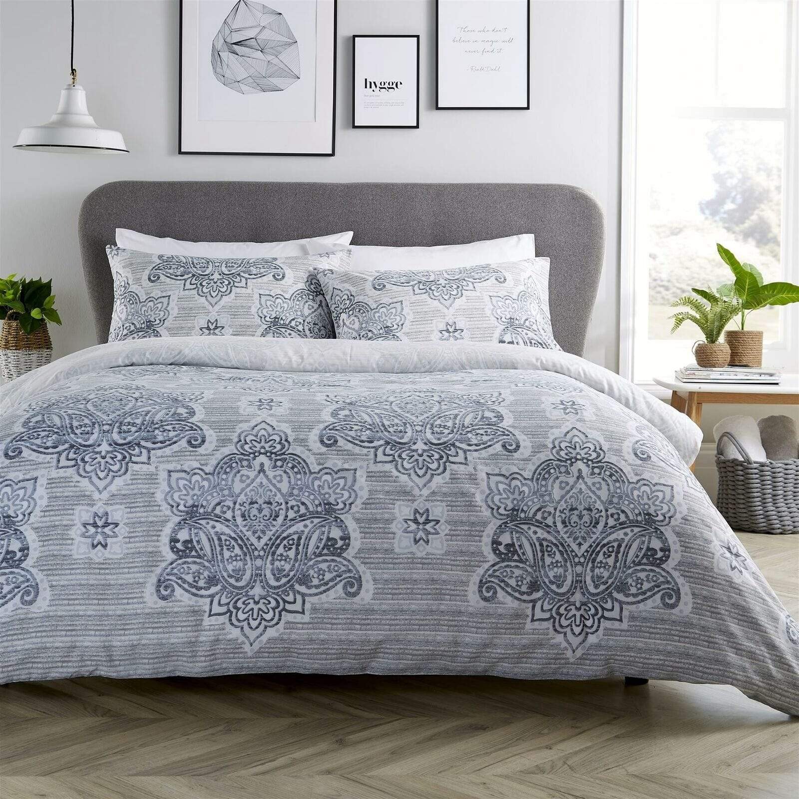OLIVIA ROCCO Empire Duvet Set | Reversible Cotton Rich Bedding Quilt Cover
