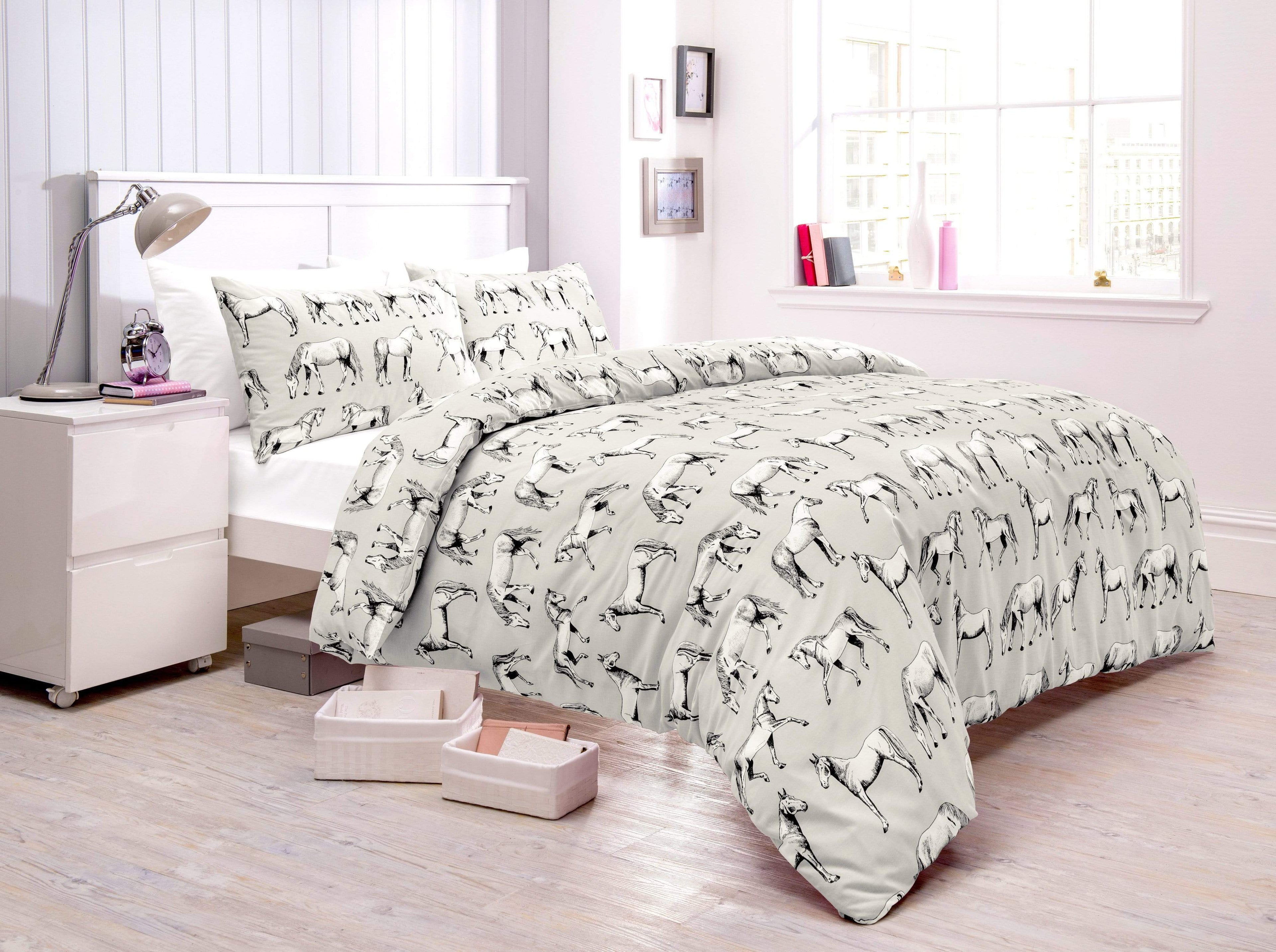 OLIVIA ROCCO Horses Duvet Set – Cotton Rich Breathable Bedding Cover