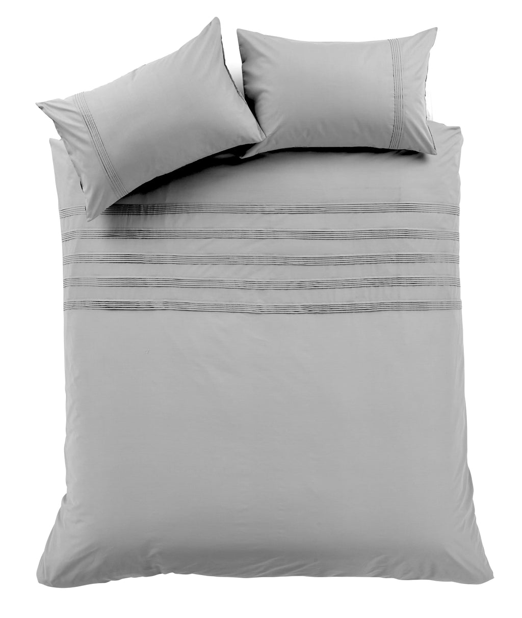 OLIVIA ROCCO Laurent Handmade Pintuck Duvet Set | Cotton Rich Bedding