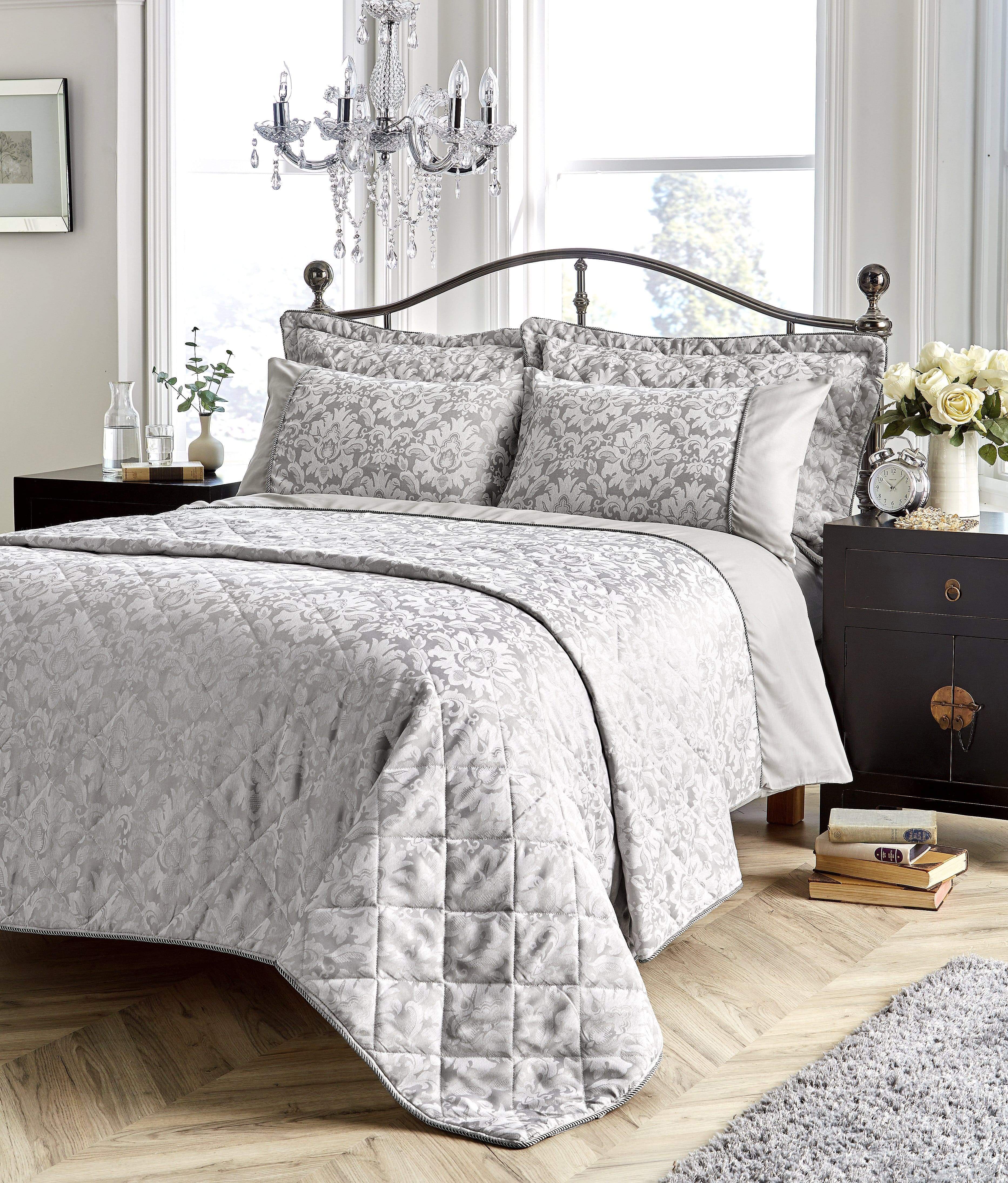 OLIVIA ROCCO Savoy Jacquard Duvet Cover Set – Cotton Rich OEKO-TEX Bedding