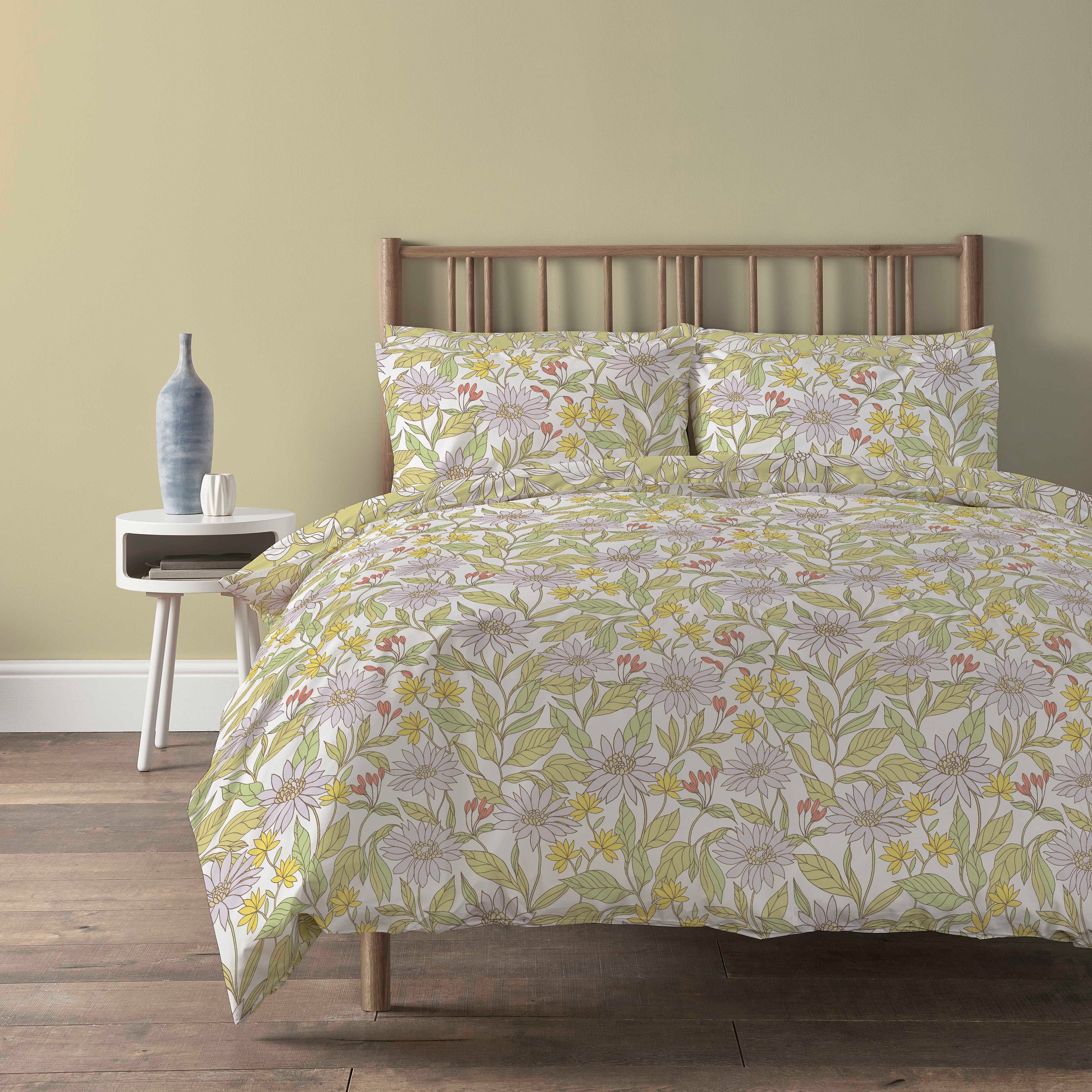 OLIVIA ROCCO Elinor Lilac Floral Duvet Cover Set – Easy Care Bedding