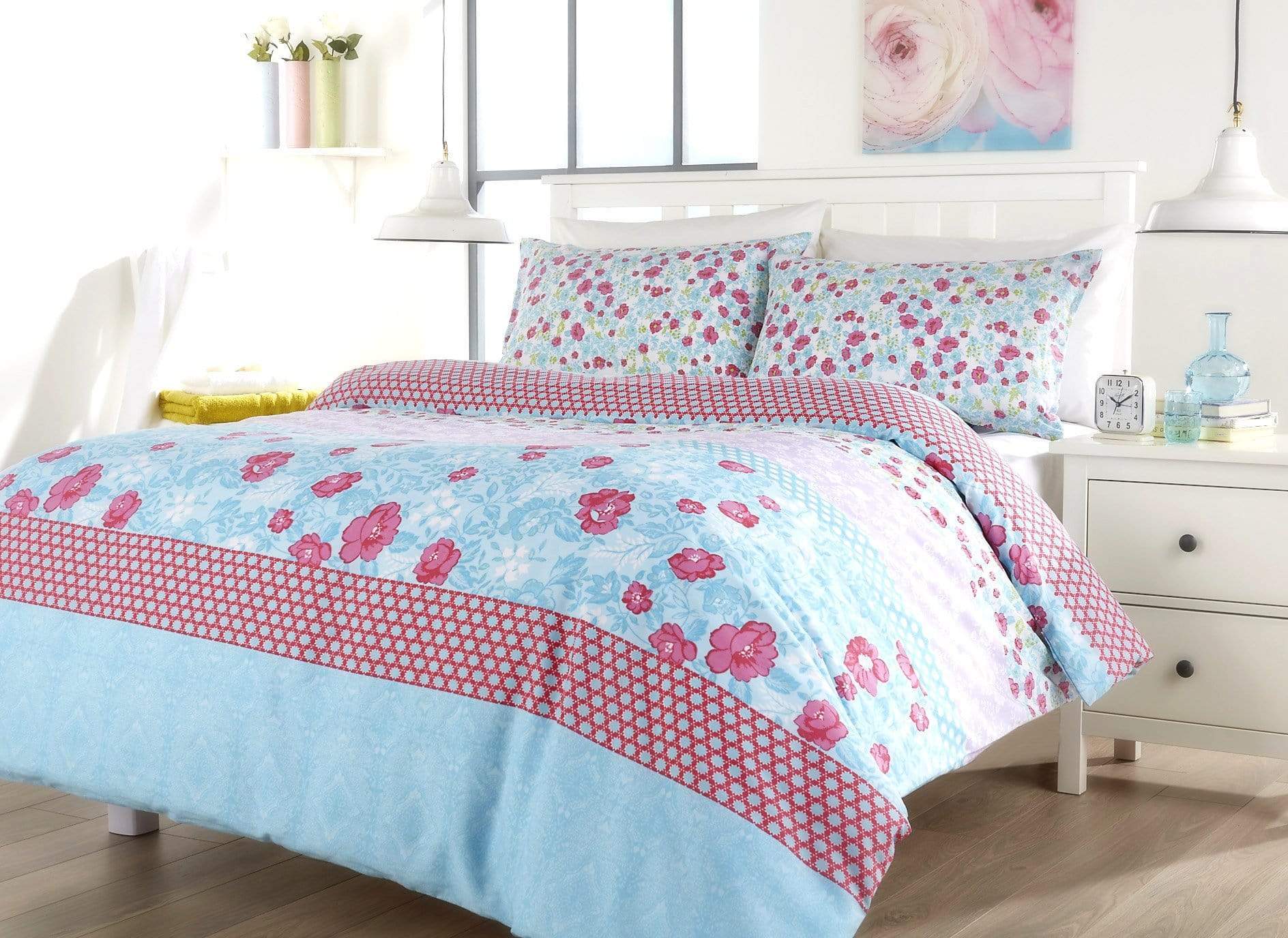 OLIVIA ROCCO Chelsea Floral Duvet Set – Cotton-Rich Easy Care Bedding