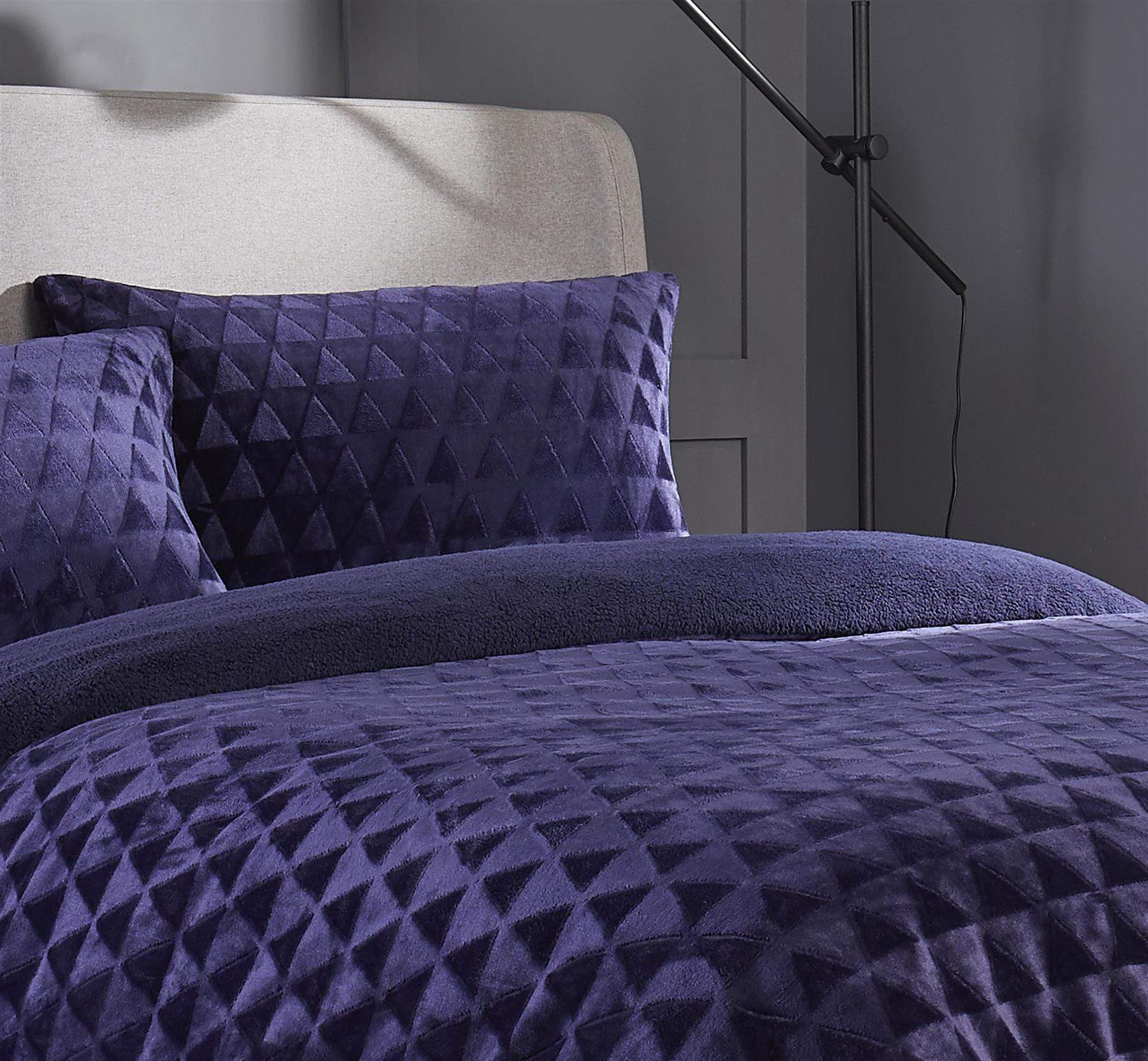 OLIVIA ROCCO Geometric Reversible Teddy Bear Faux Fur Duvet Cover Set