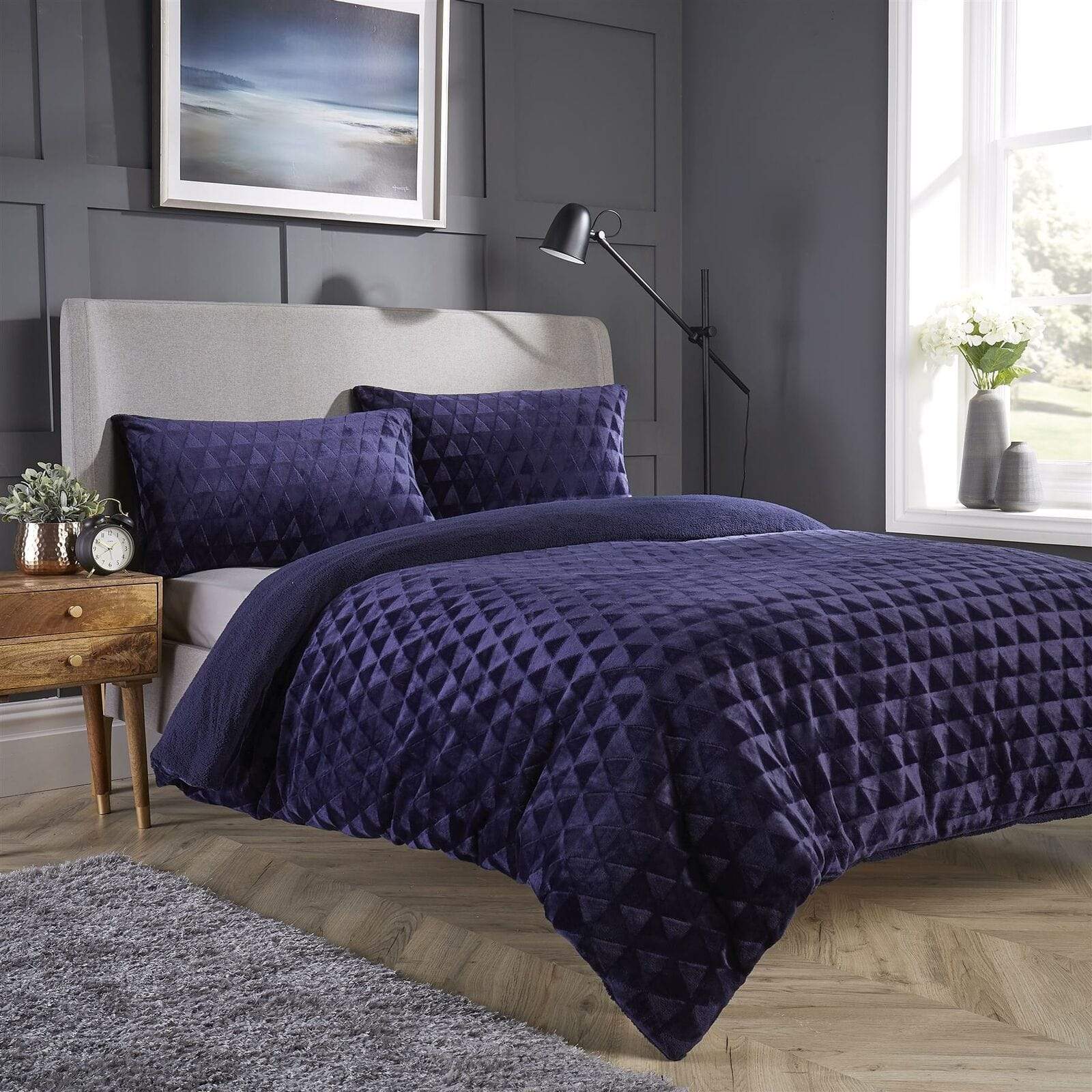 OLIVIA ROCCO Geometric Reversible Teddy Bear Faux Fur Duvet Cover Set