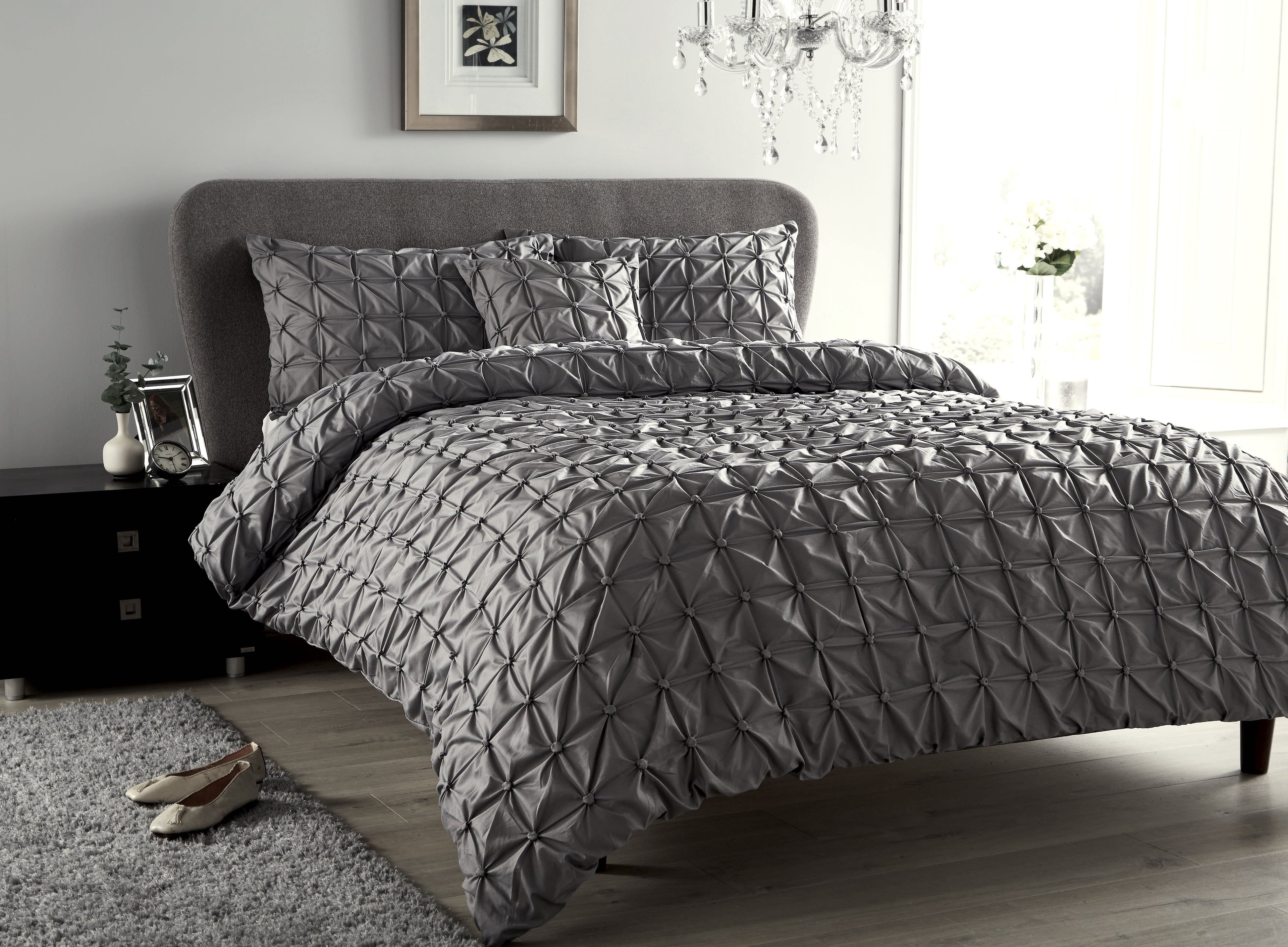 OLIVIA ROCCO Seville Pintuck Duvet Set – Luxury Cotton-Rich Bedding