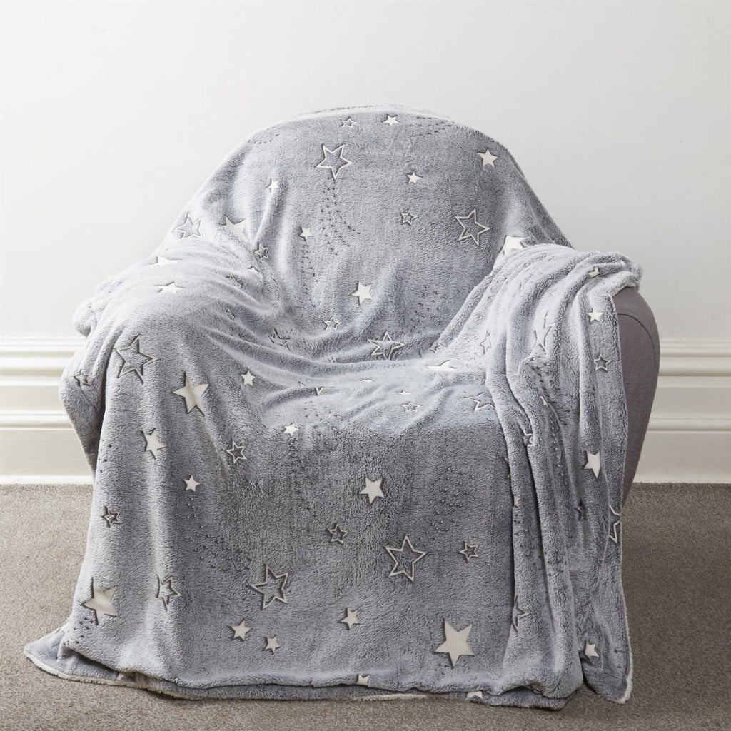 OLIVIA ROCCO Glow In The Dark Teddy Fleece Kids Duvet Set – Grey Stars