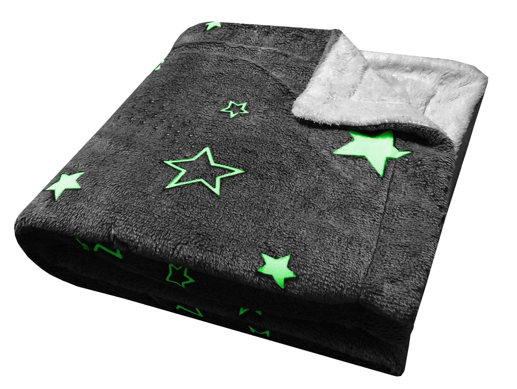 OLIVIA ROCCO Glow In The Dark Teddy Fleece Kids Duvet Set – Grey Stars