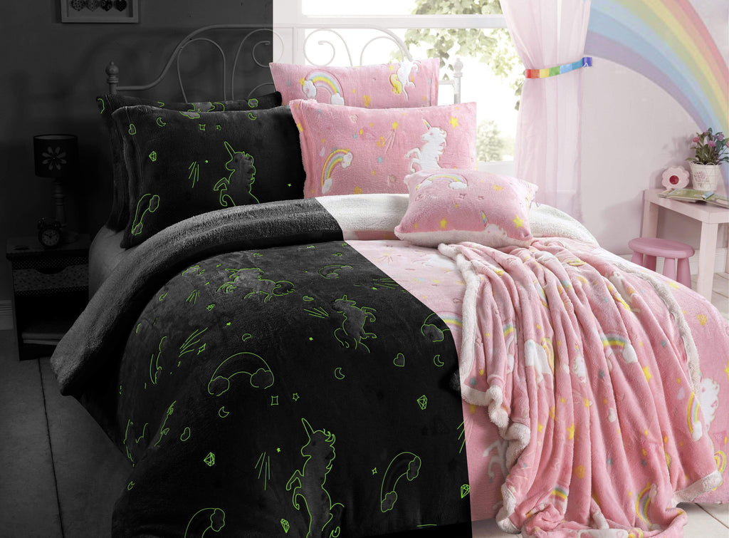 OLIVIA ROCCO Rainbow Unicorn Glow In The Dark Teddy Fleece Kids Duvet Set