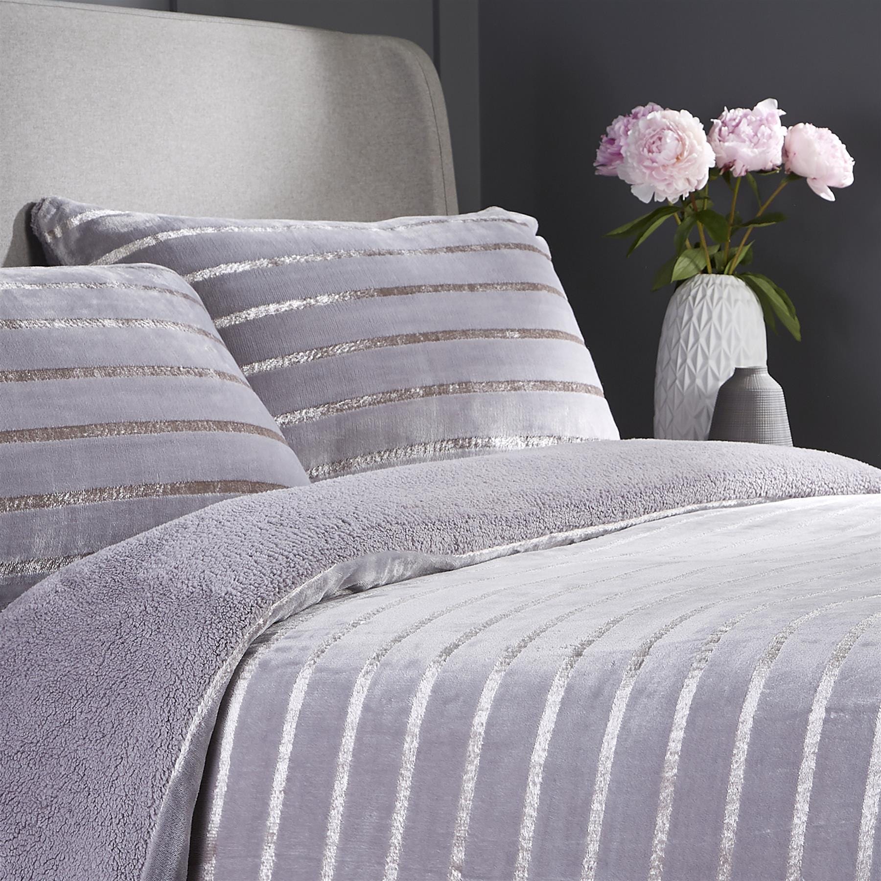 OLIVIA ROCCO Satin Stripe Reversible Faux Fur Teddy Duvet Cover Set