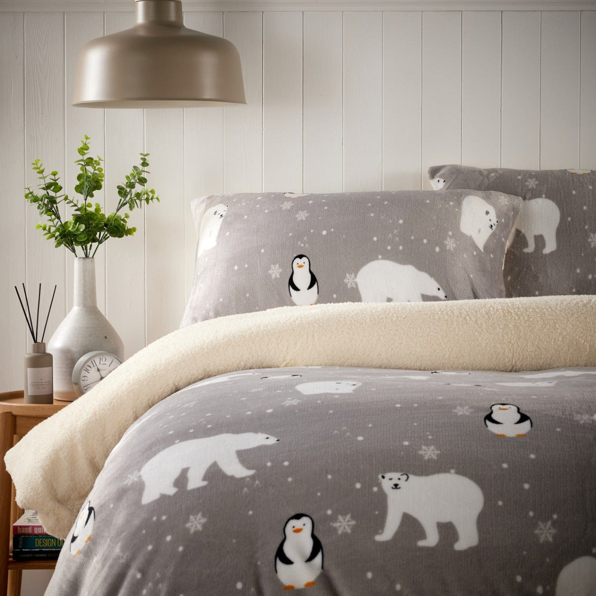OLIVIA ROCCO Polar Bear Teddy Fleece Duvet Set – Reversible Sherpa Fur
