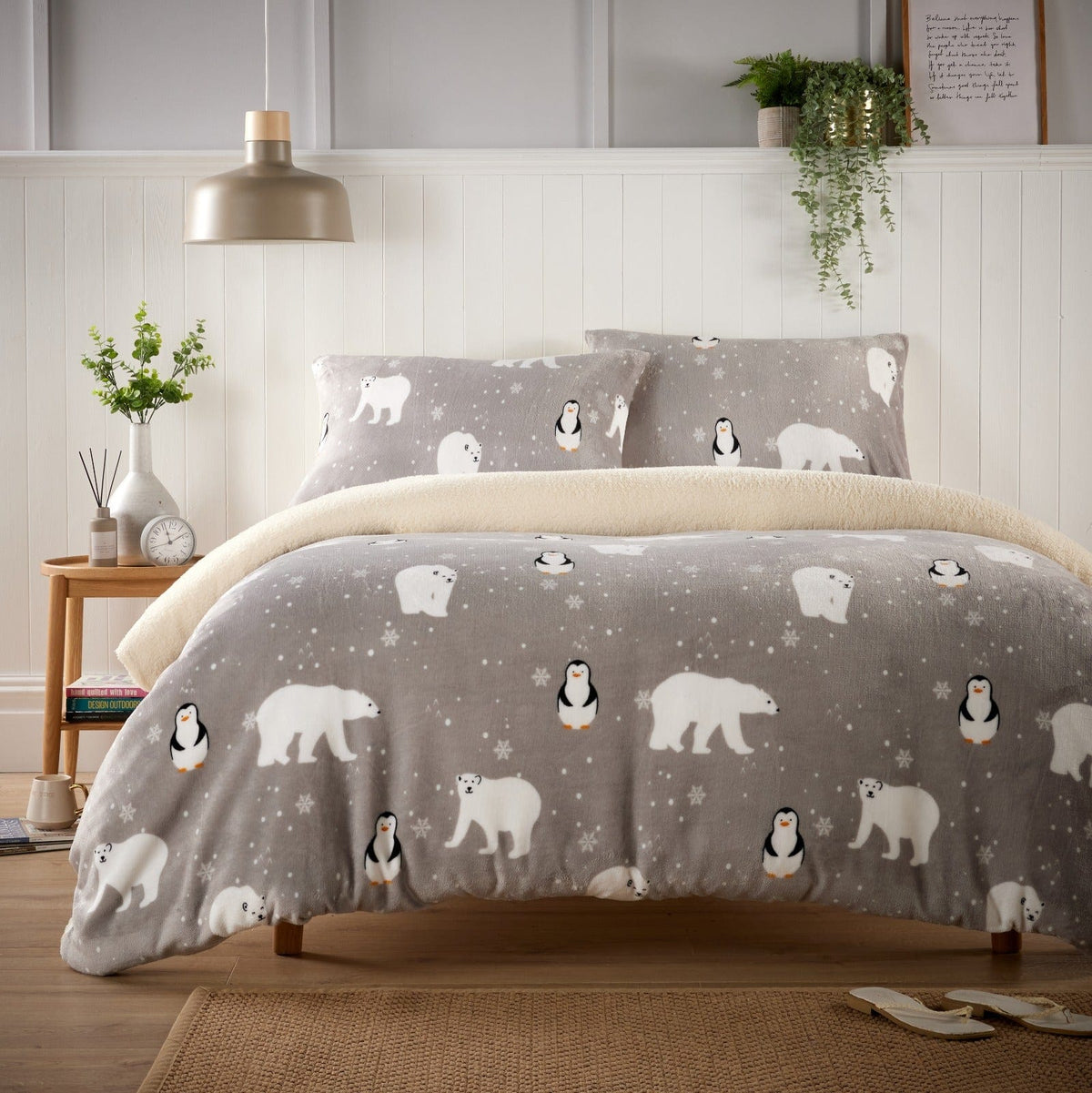 OLIVIA ROCCO Polar Bear Teddy Fleece Duvet Set – Reversible Sherpa Fur