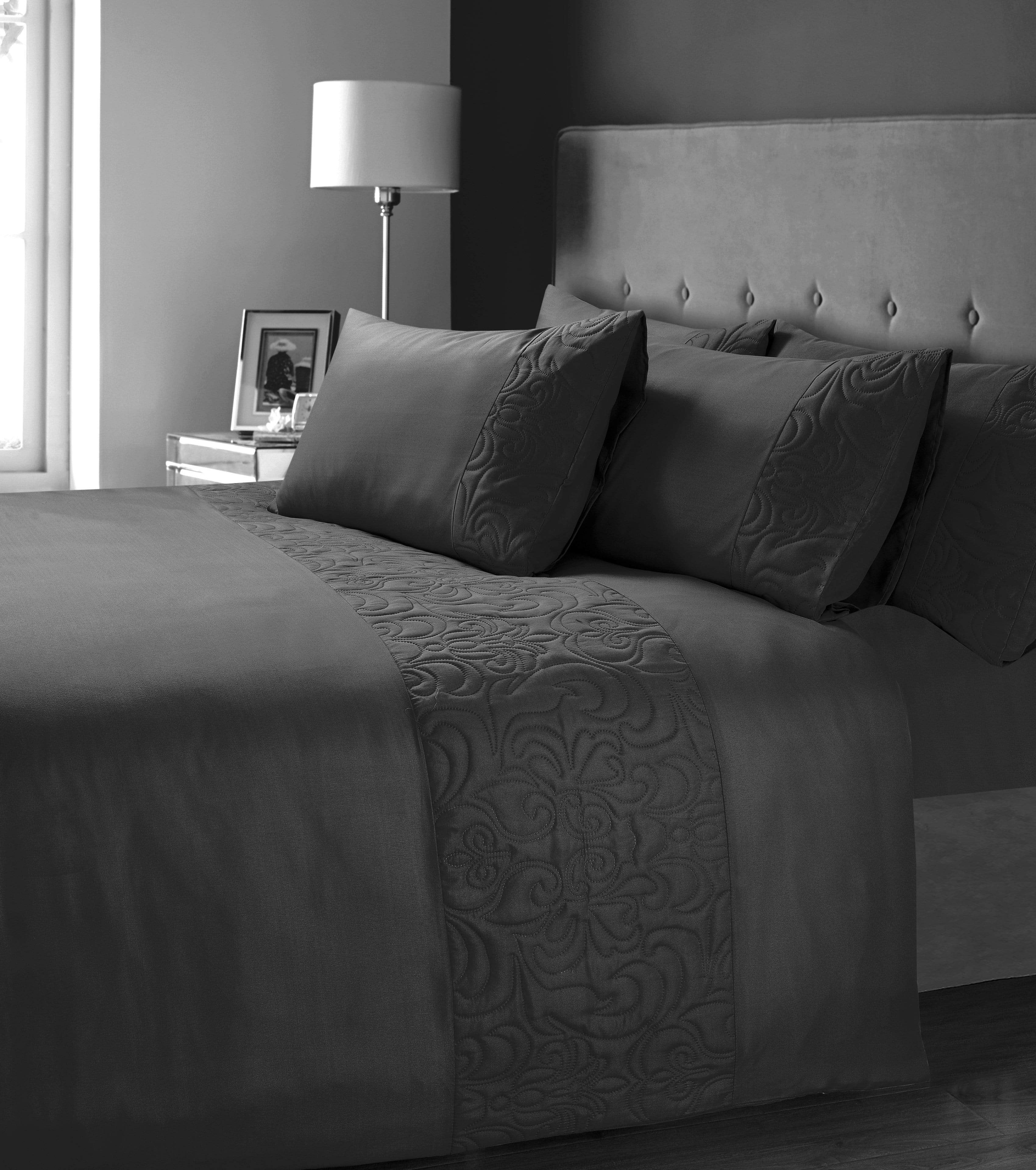 OLIVIA ROCCO Venezia Embellished Duvet Set – Easy Care Quilt Cover