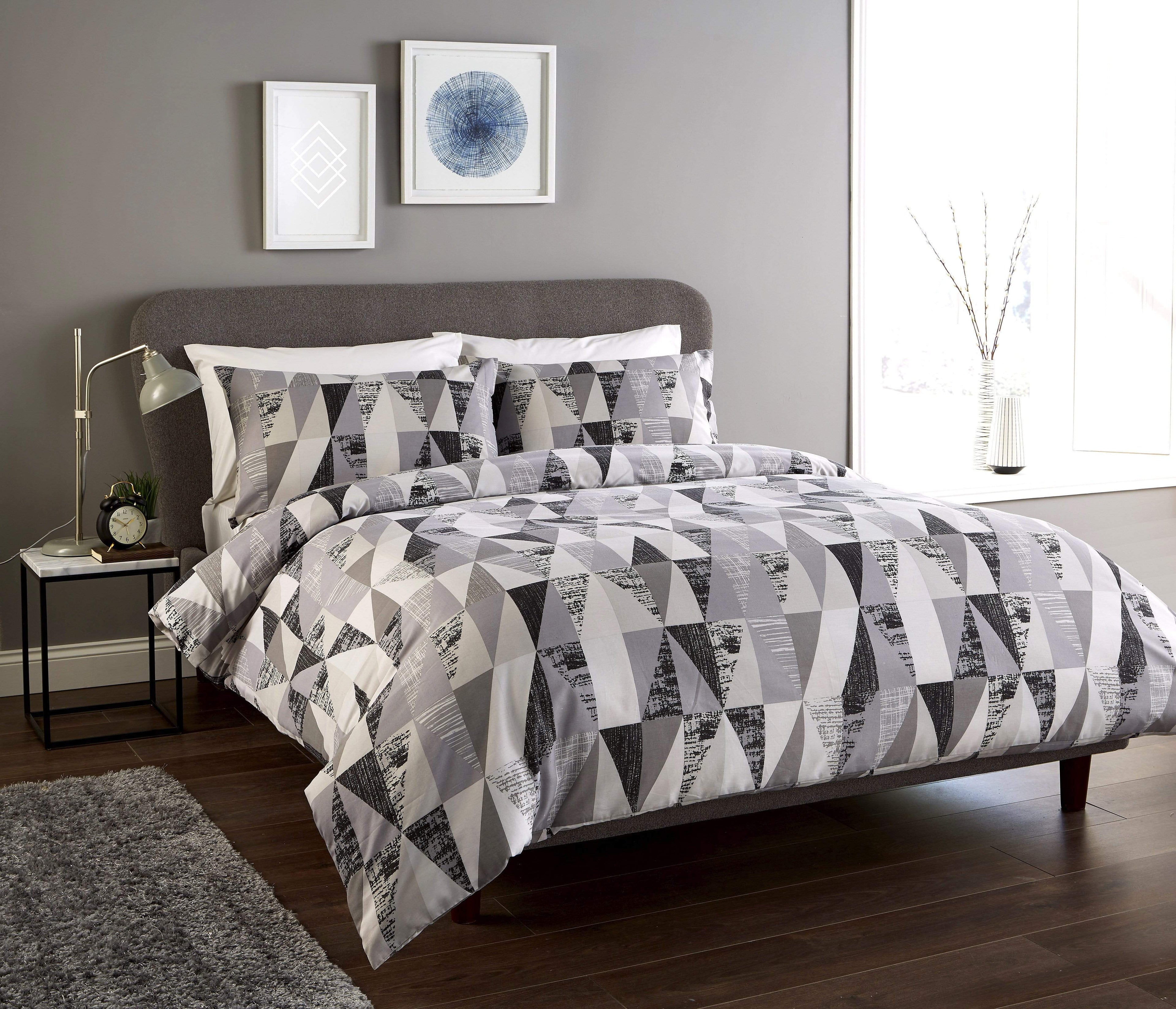 OLIVIA ROCCO Geometric Cotton Rich Duvet Set – Soft Easy Care Bedding
